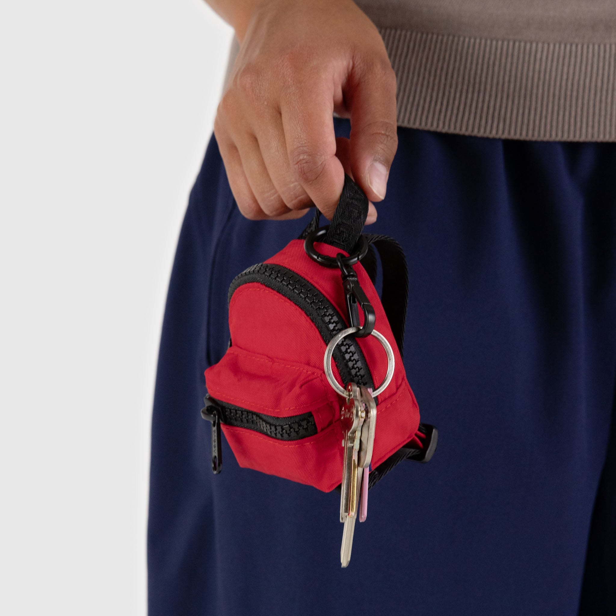 BAGGU Backpack Charm (Candy Apple)