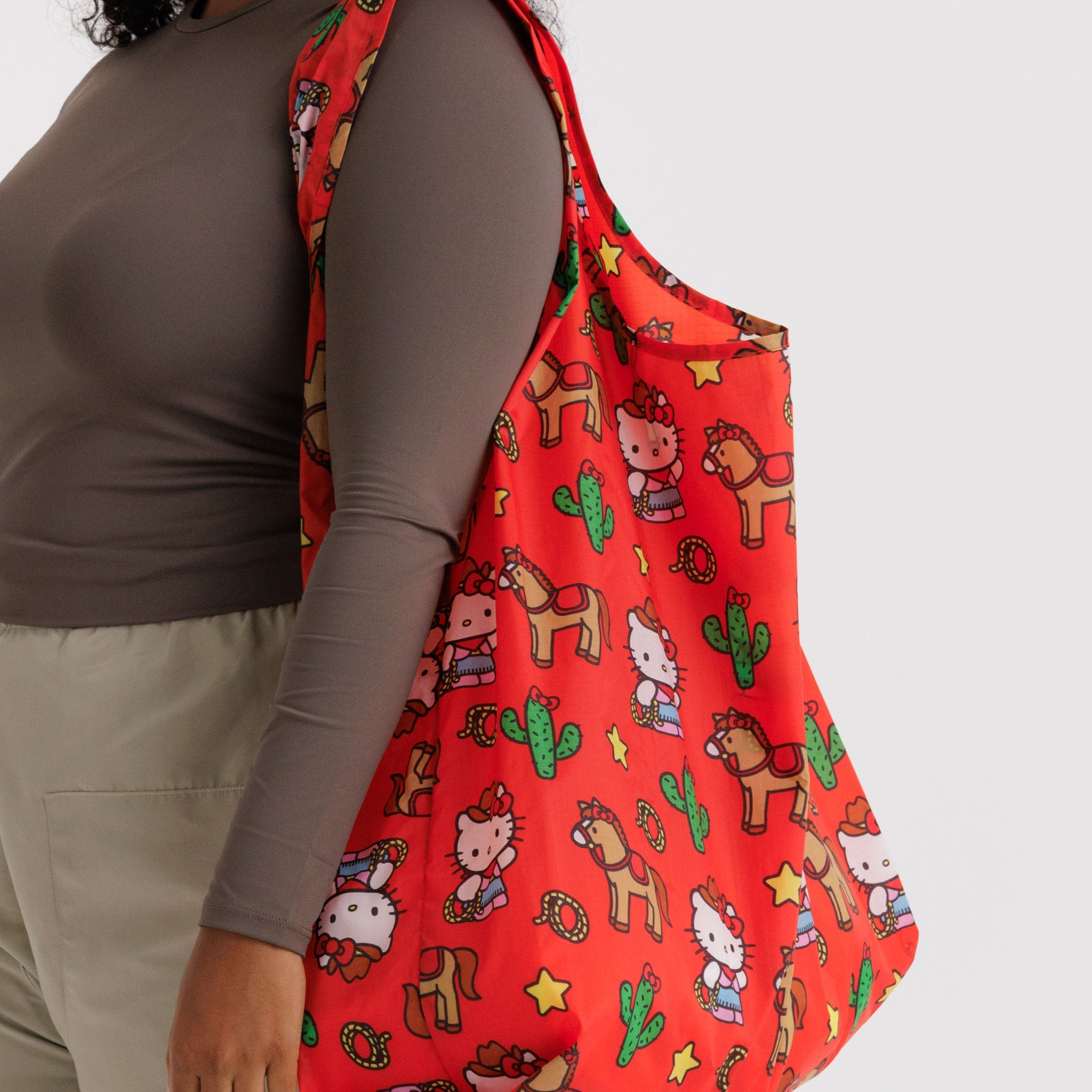 Big_Baggu_Ripstop_Hello_Kitty_Western_02.jpg
