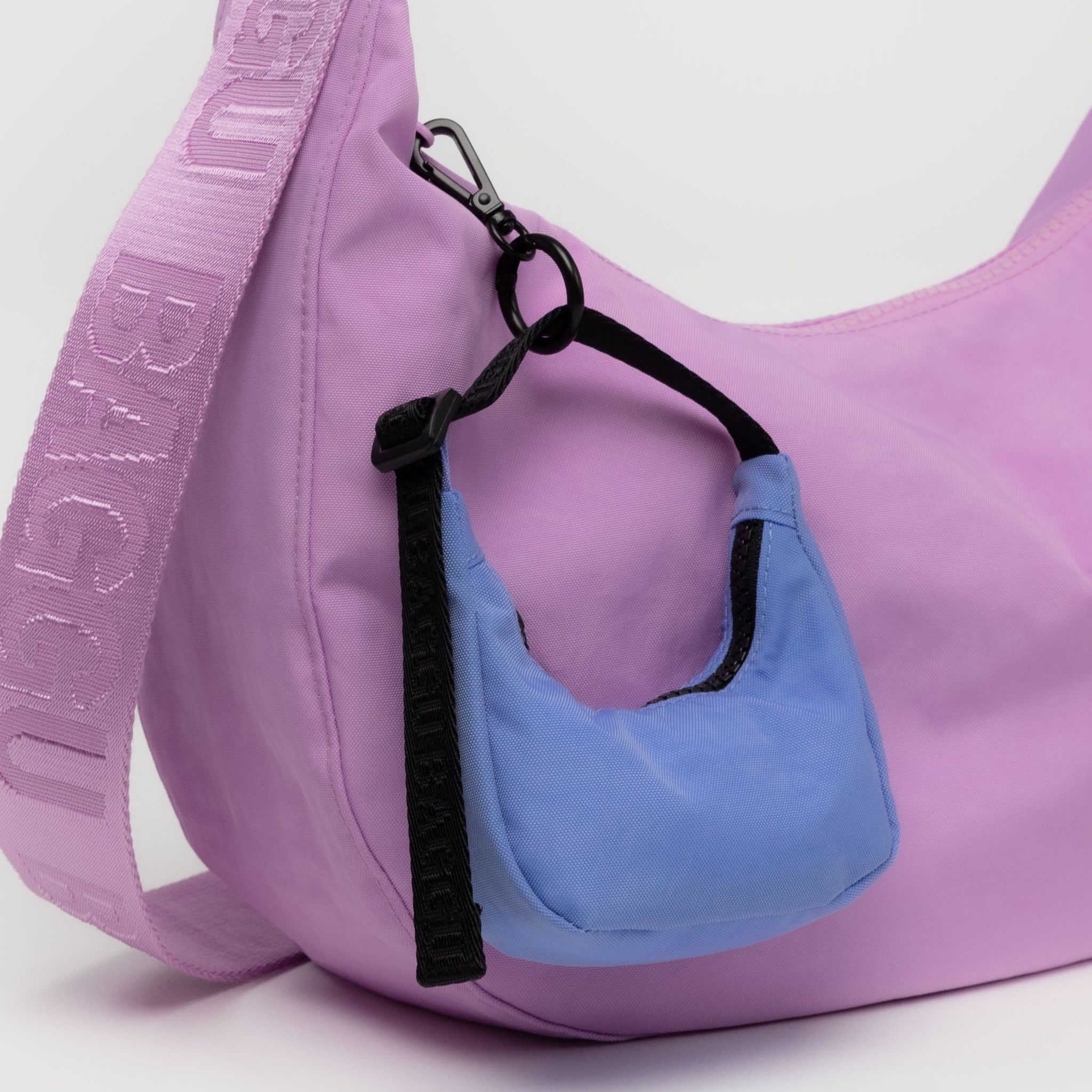 BAGGU Crescent Bag Charm (Cornflower)