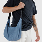 BAGGU Medium Crescent Bag (Digital Denim)