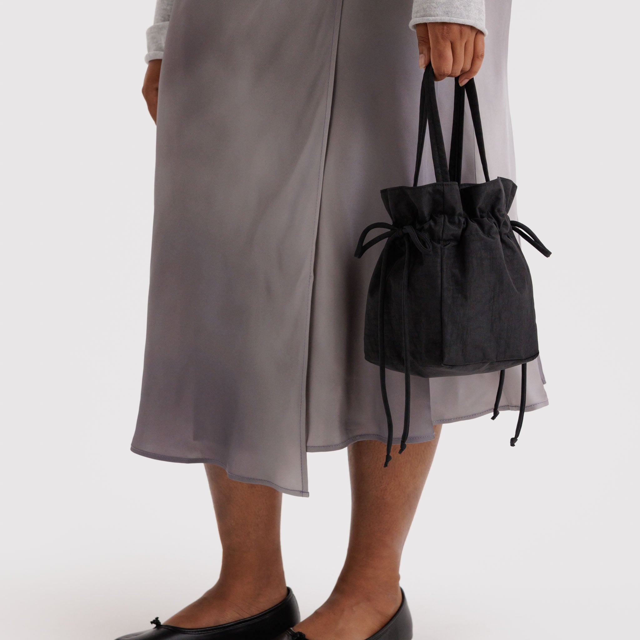 Nylon_Drawstring_Bag_Heavyweight_Black_02.jpg