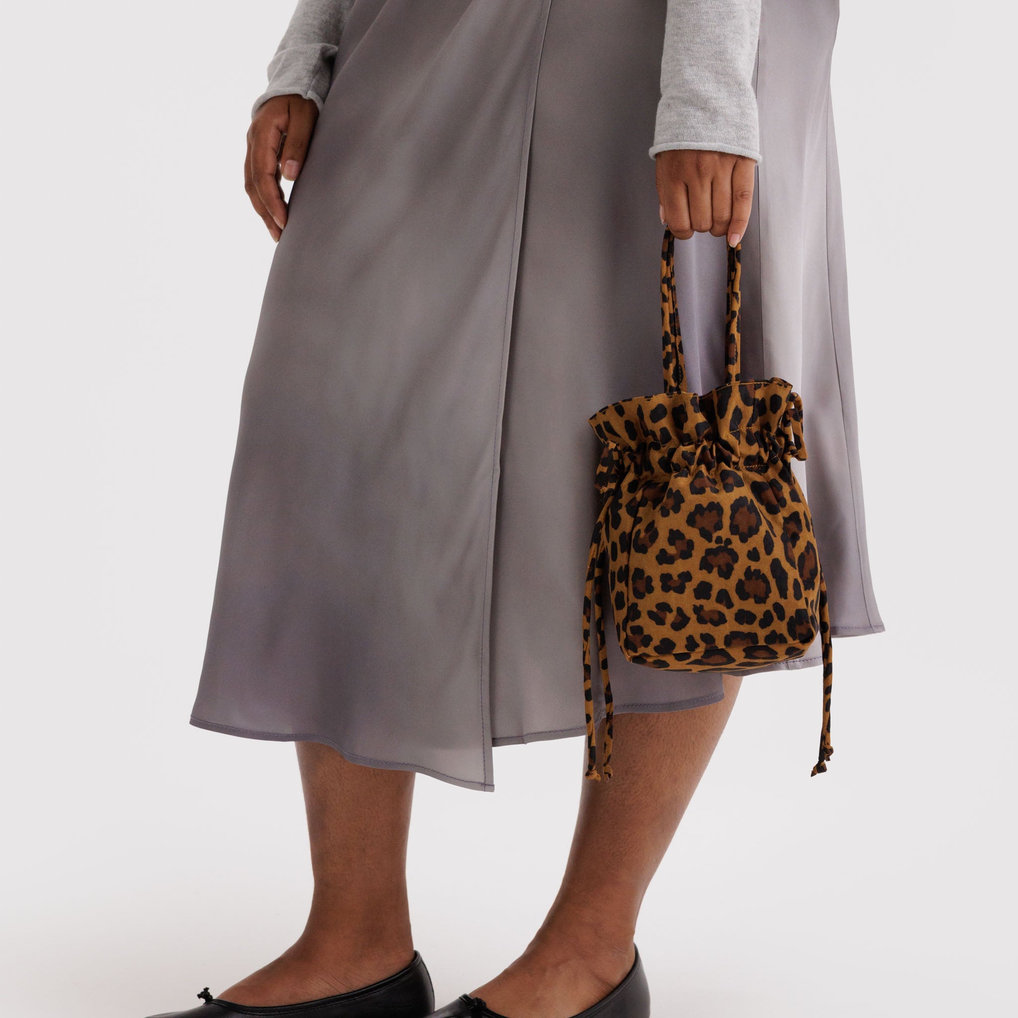 Nylon_Drawstring_Bag_Heavyweight_Leopard_02.jpg