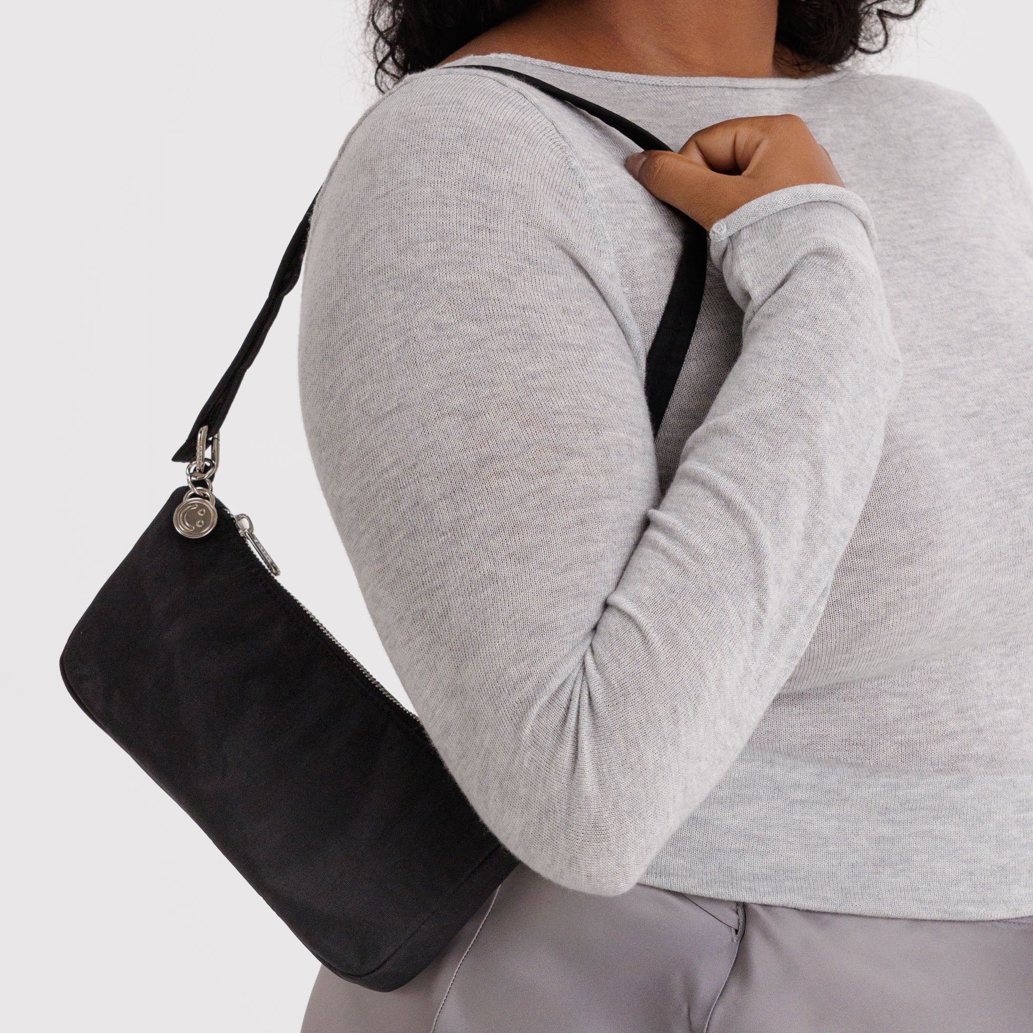 Nylon_Pouchette_Heavyweight_Black_02.jpg