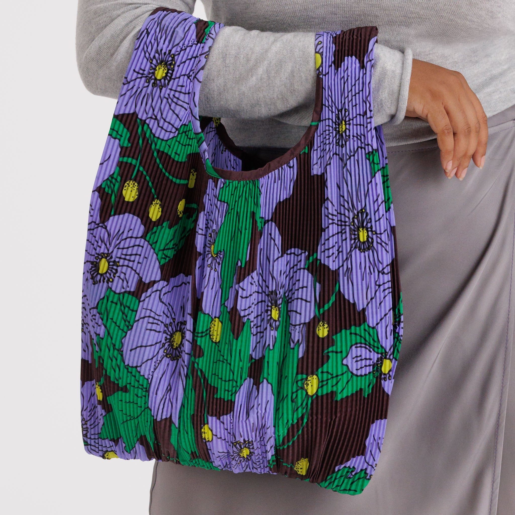 BAGGU Pleated (Maroon Poppy)