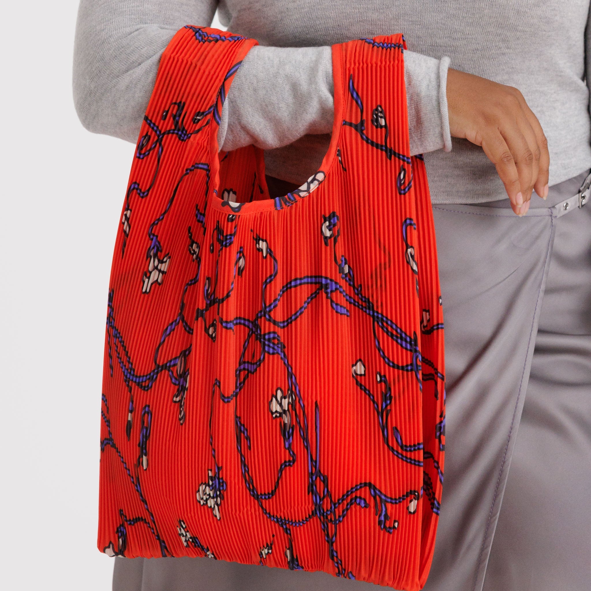 BAGGU Pleated (Red Snapdragon)