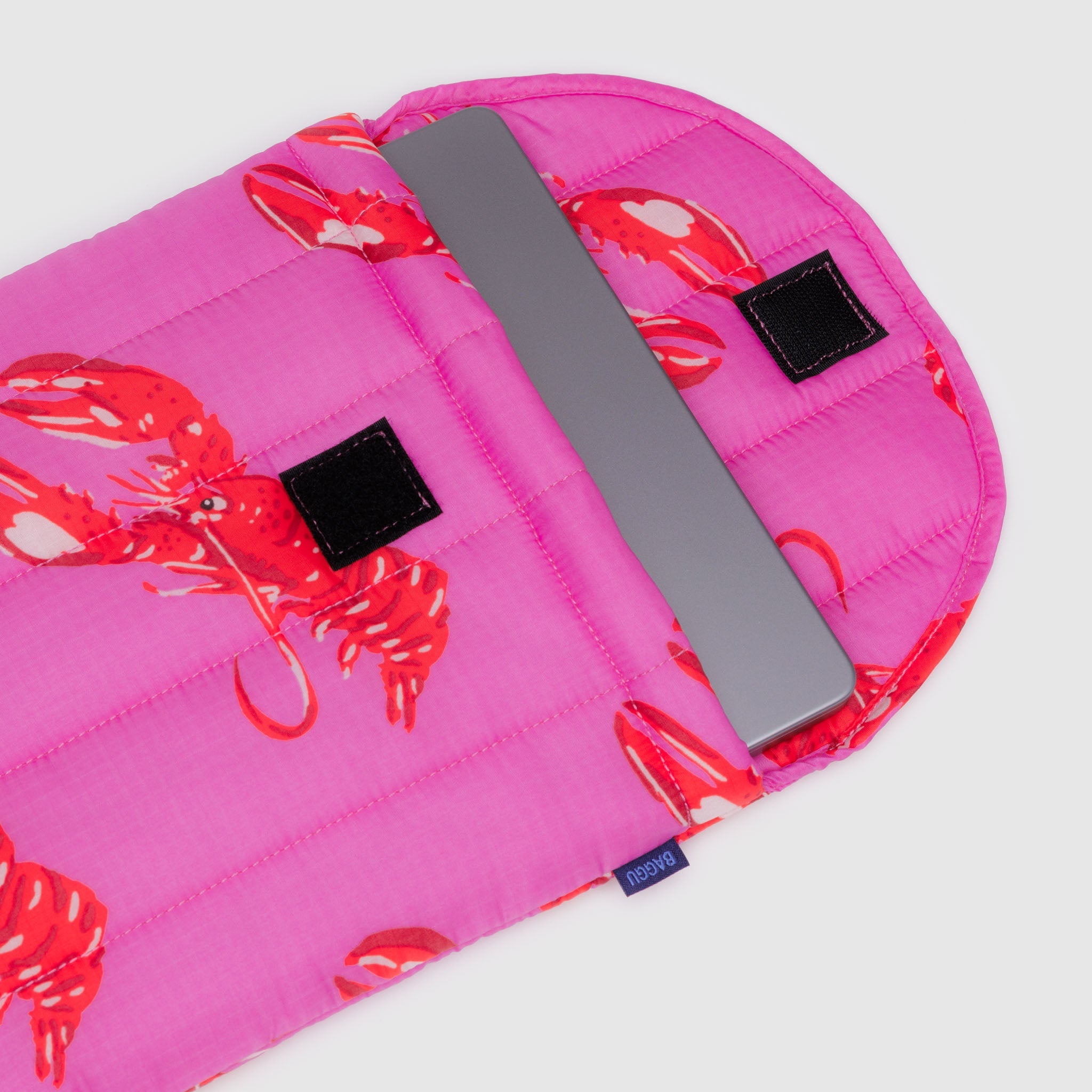 BAGGU Puffy Laptop Sleeve 13/14"- 16" (Pink lobster)