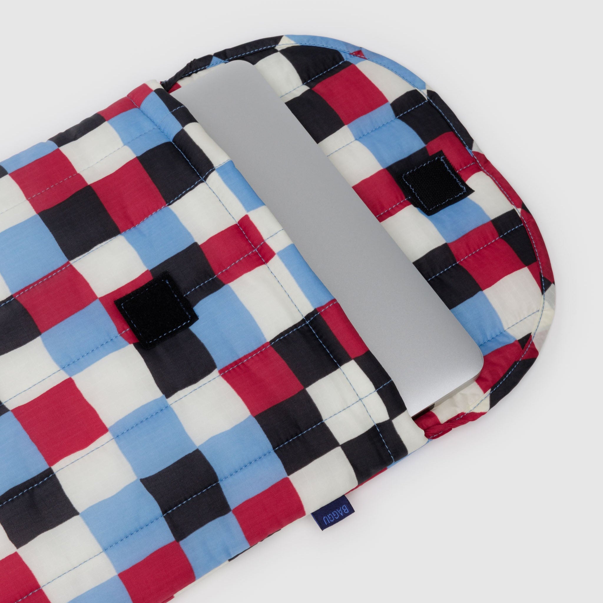 BAGGU Puffy Laptop Sleeve 16" (Painted Check)