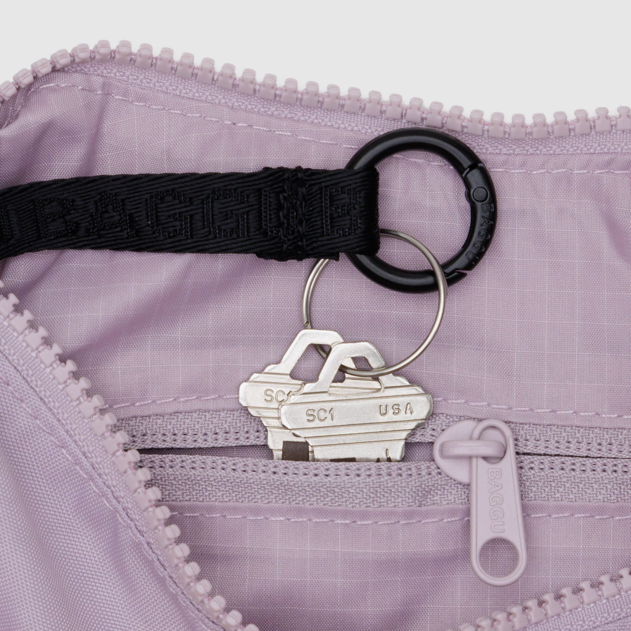 BAGGU Small Nylon Crescent Bag - Dusty Pink