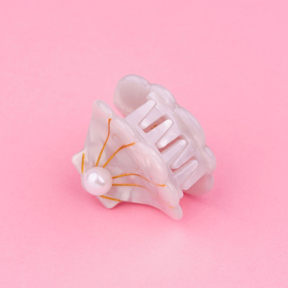 Mini Hair Claw (Scallop Shell)