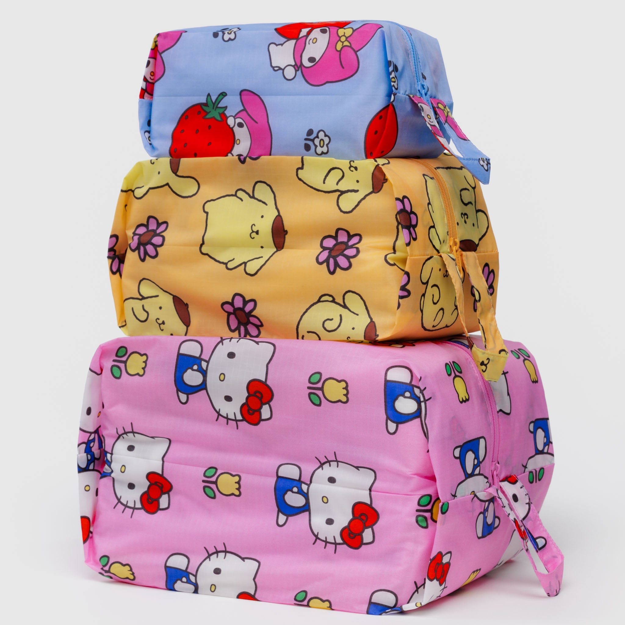 3D_Zip_Set_Ripstop_Hello_Kitty_and_Friends_Florals_Set_01.jpg