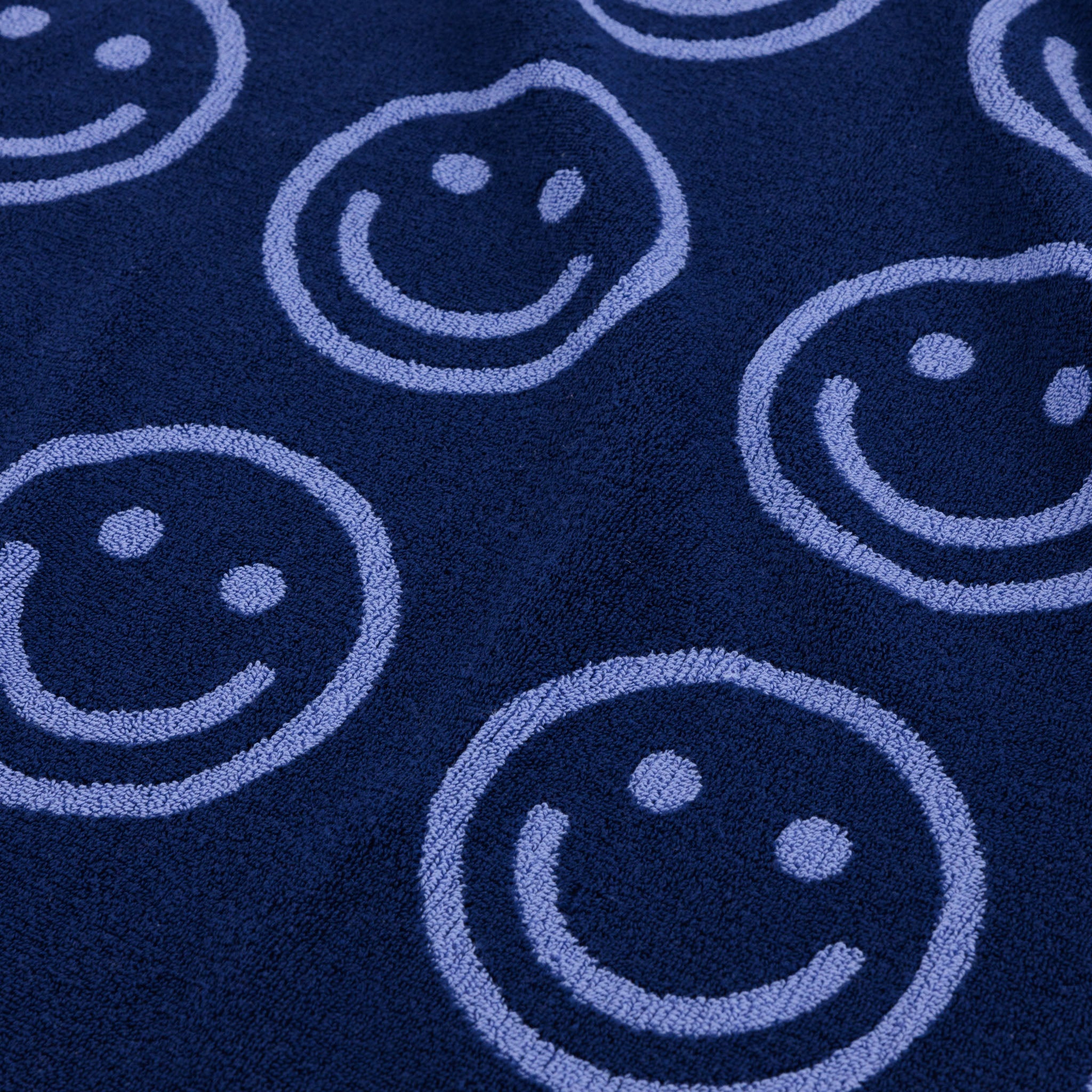Bath_Towel_Terry_Blue_Happy_03.jpg