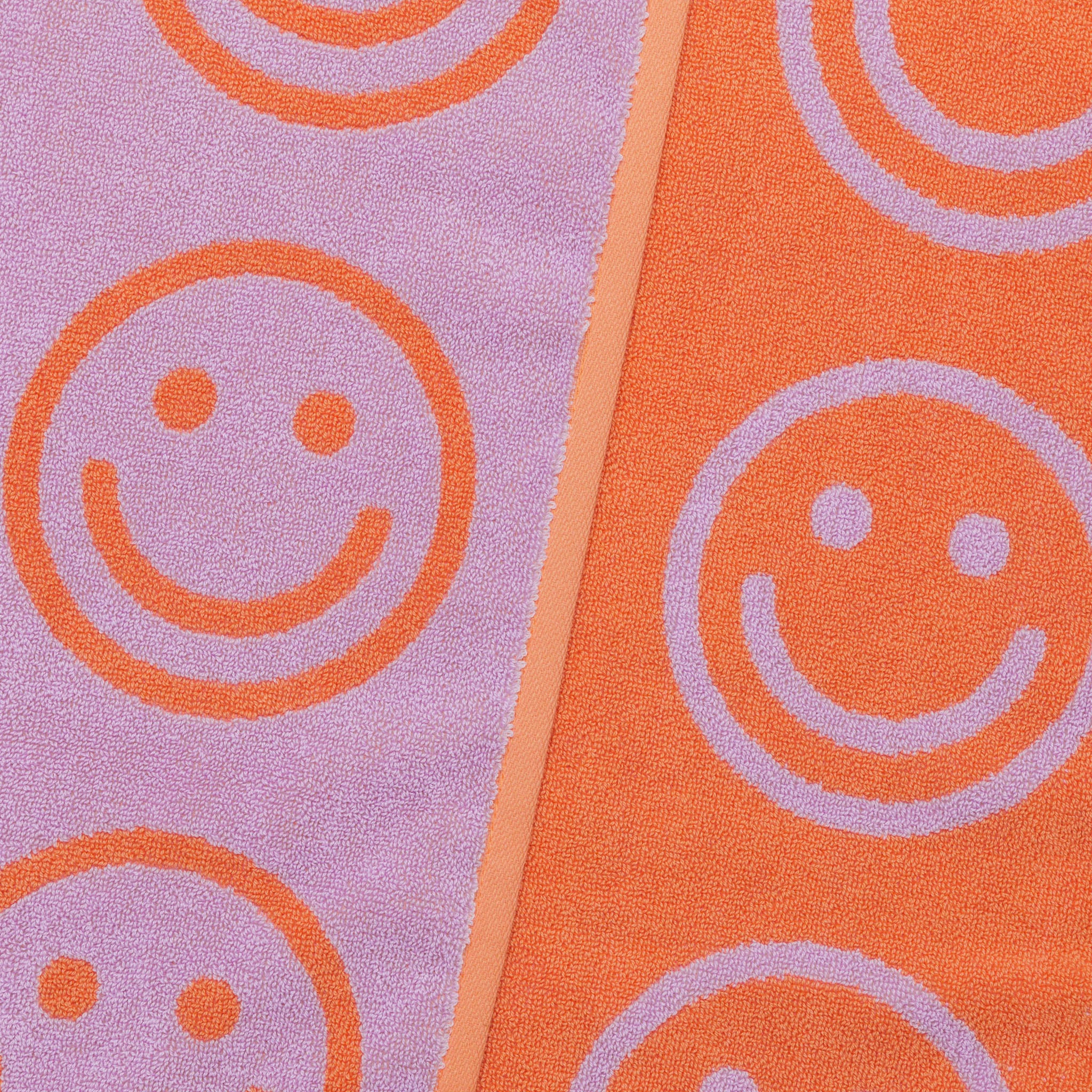 Bath_Towel_Terry_Happy_Lilac_03.jpg