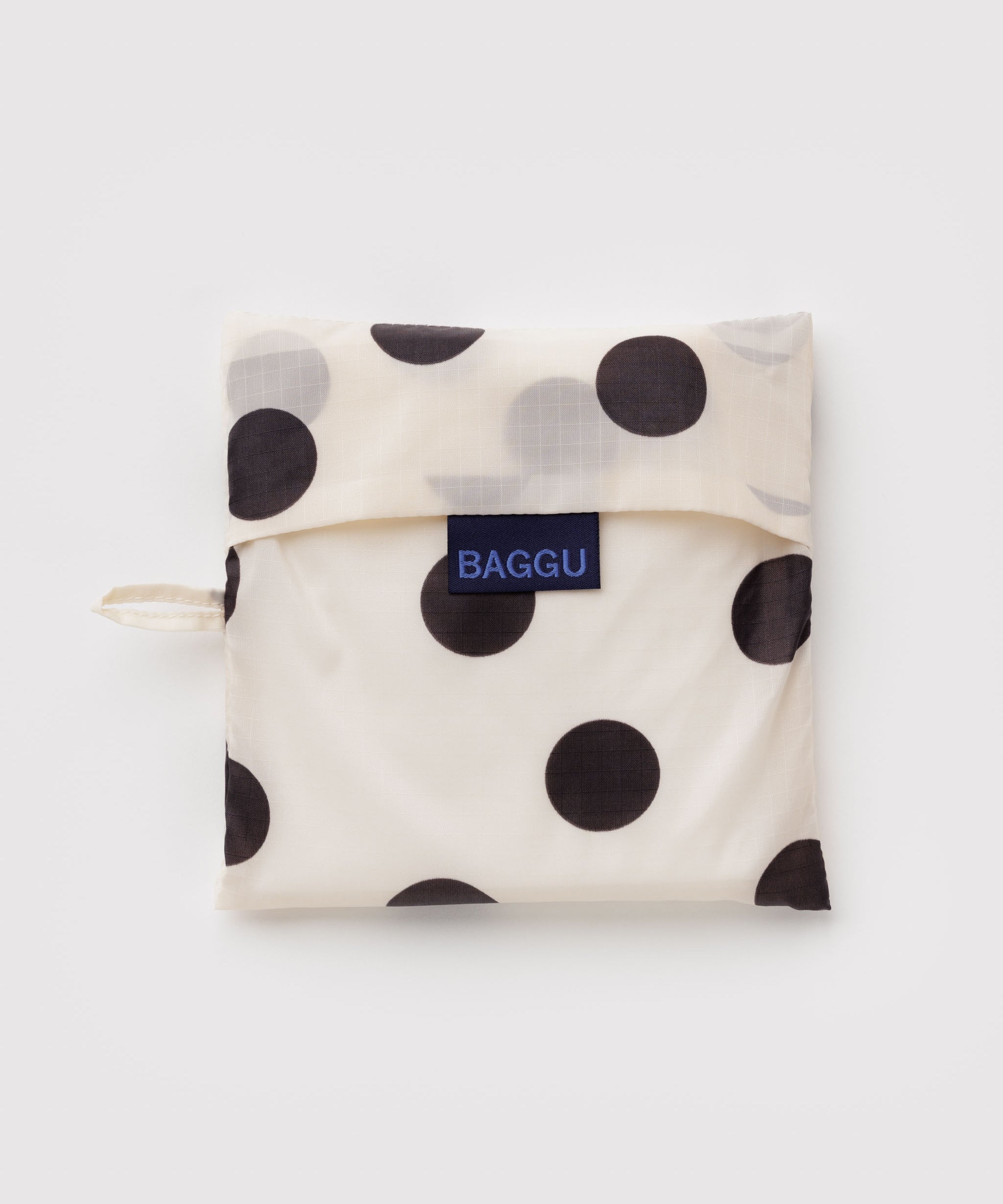 Big_Baggu_Ripstop_Black_and_Cream_Polka_Dot_03.jpg