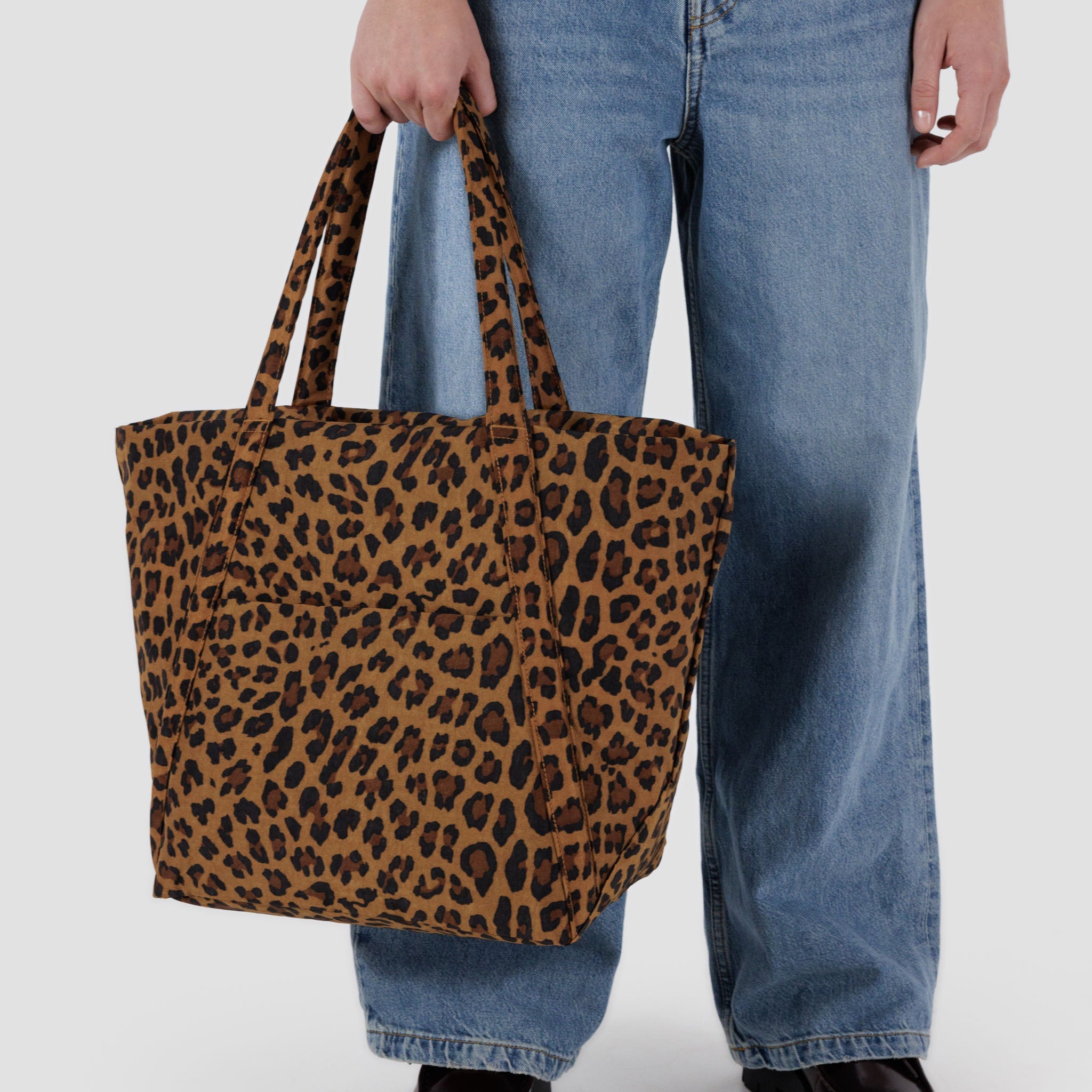 Cloud_Bag_Heavyweight_Leopard_03.jpg