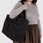 BAGGU Cloud Carry On Bag (Painted Wildflower)