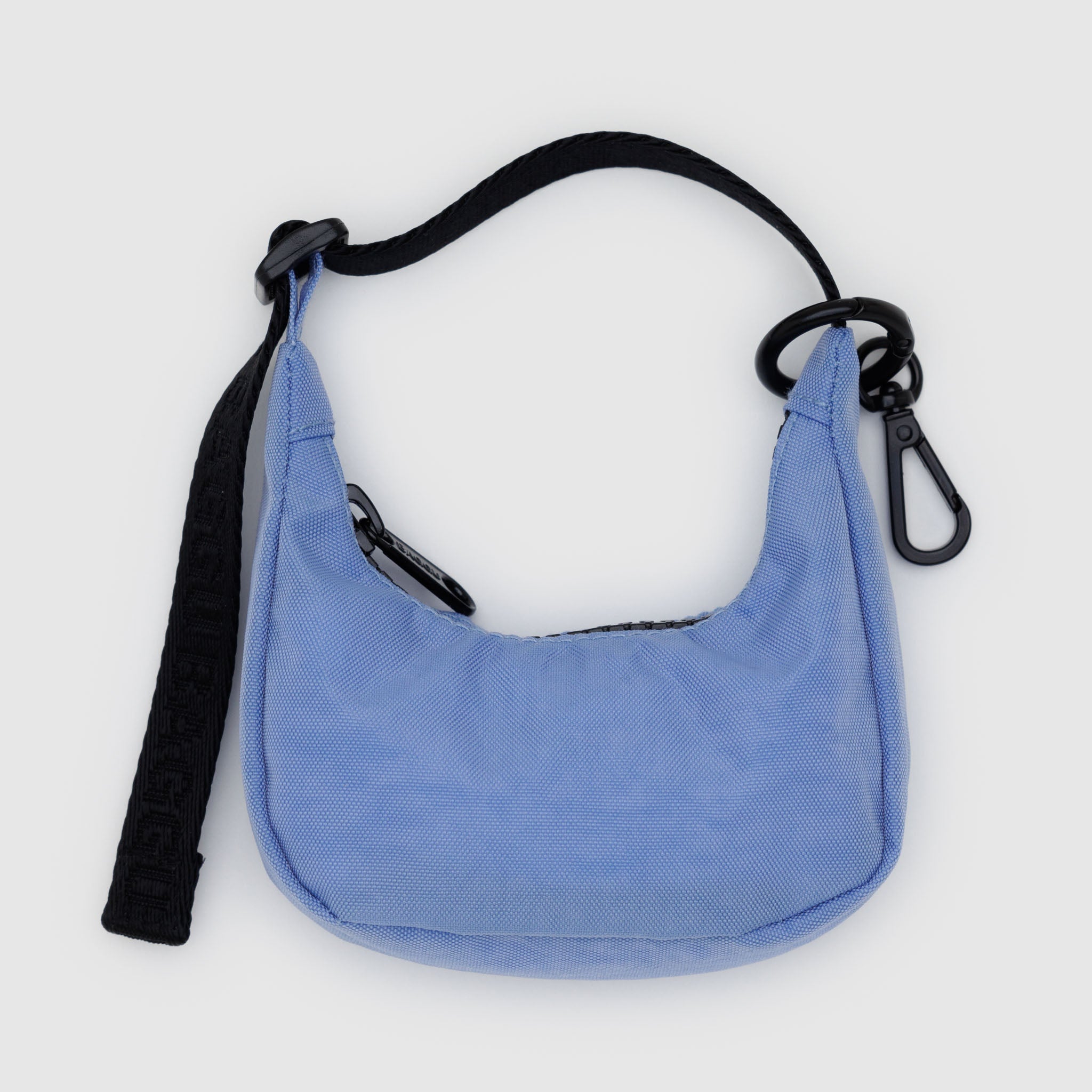 Crescent_Bag_Charm_Heavyweight_Cornflower_01.jpg
