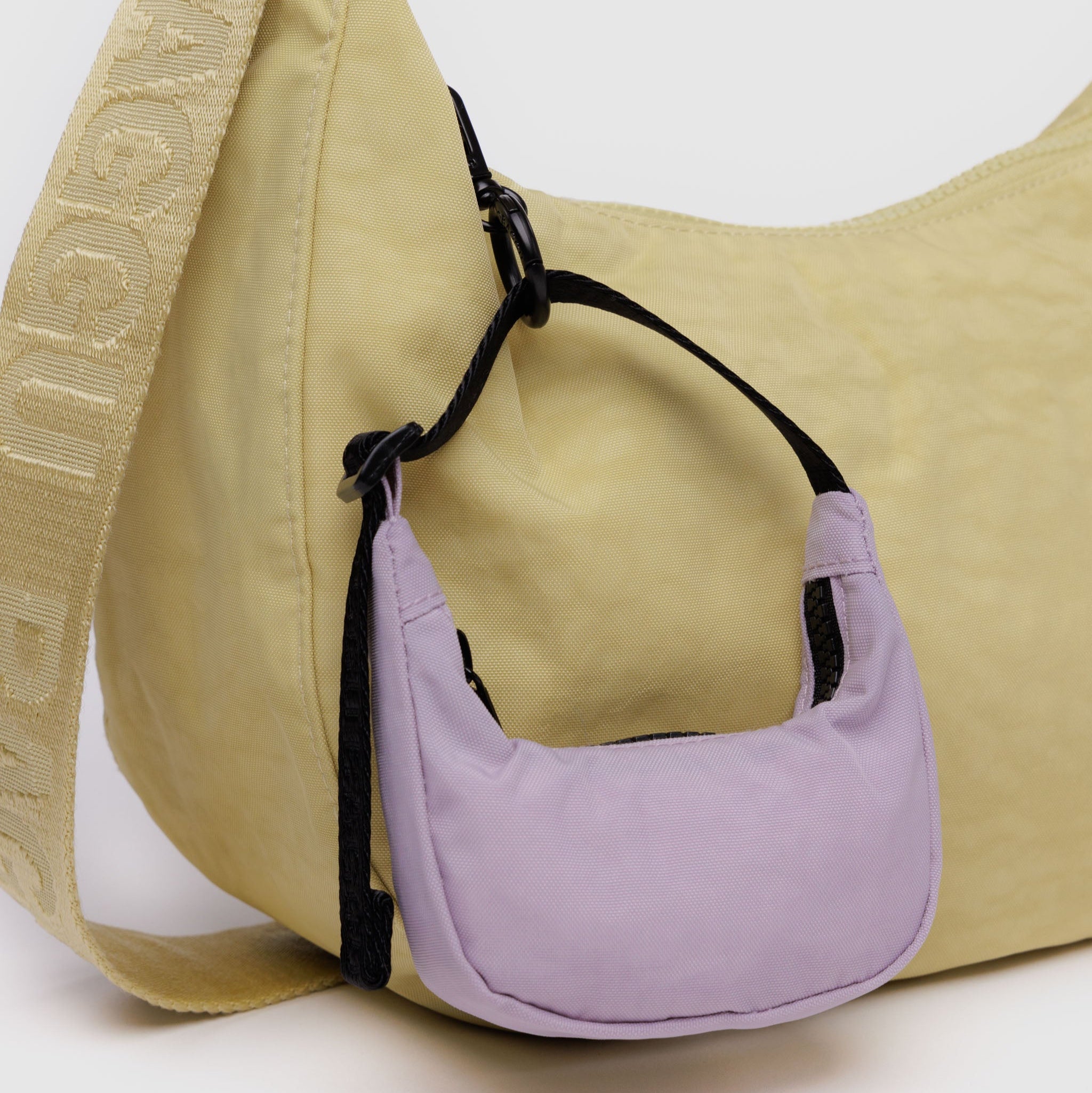 Crescent_Bag_Charm_Heavyweight_Dusty_Pink_02.jpg