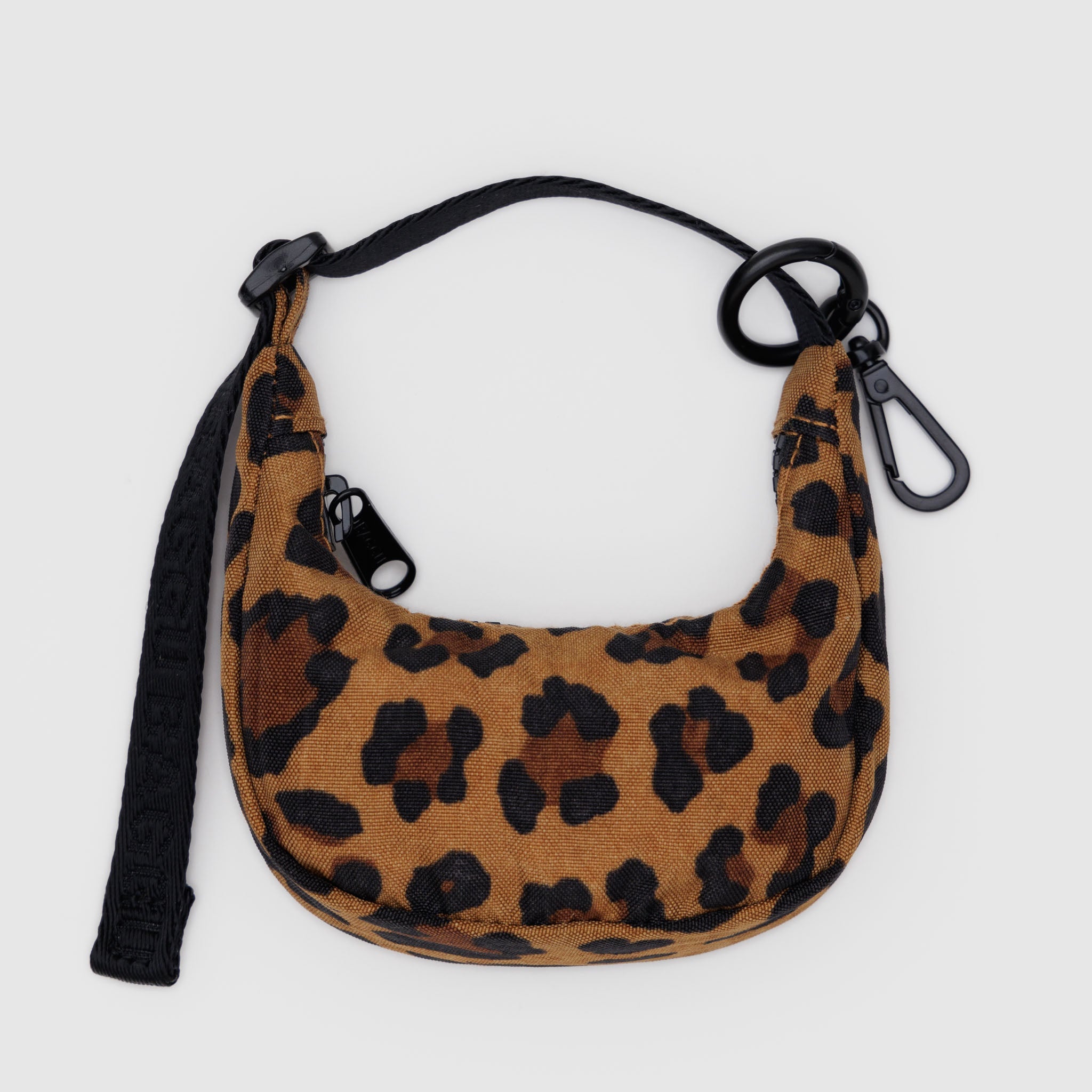 Crescent_Bag_Charm_Heavyweight_Leopard_01.jpg