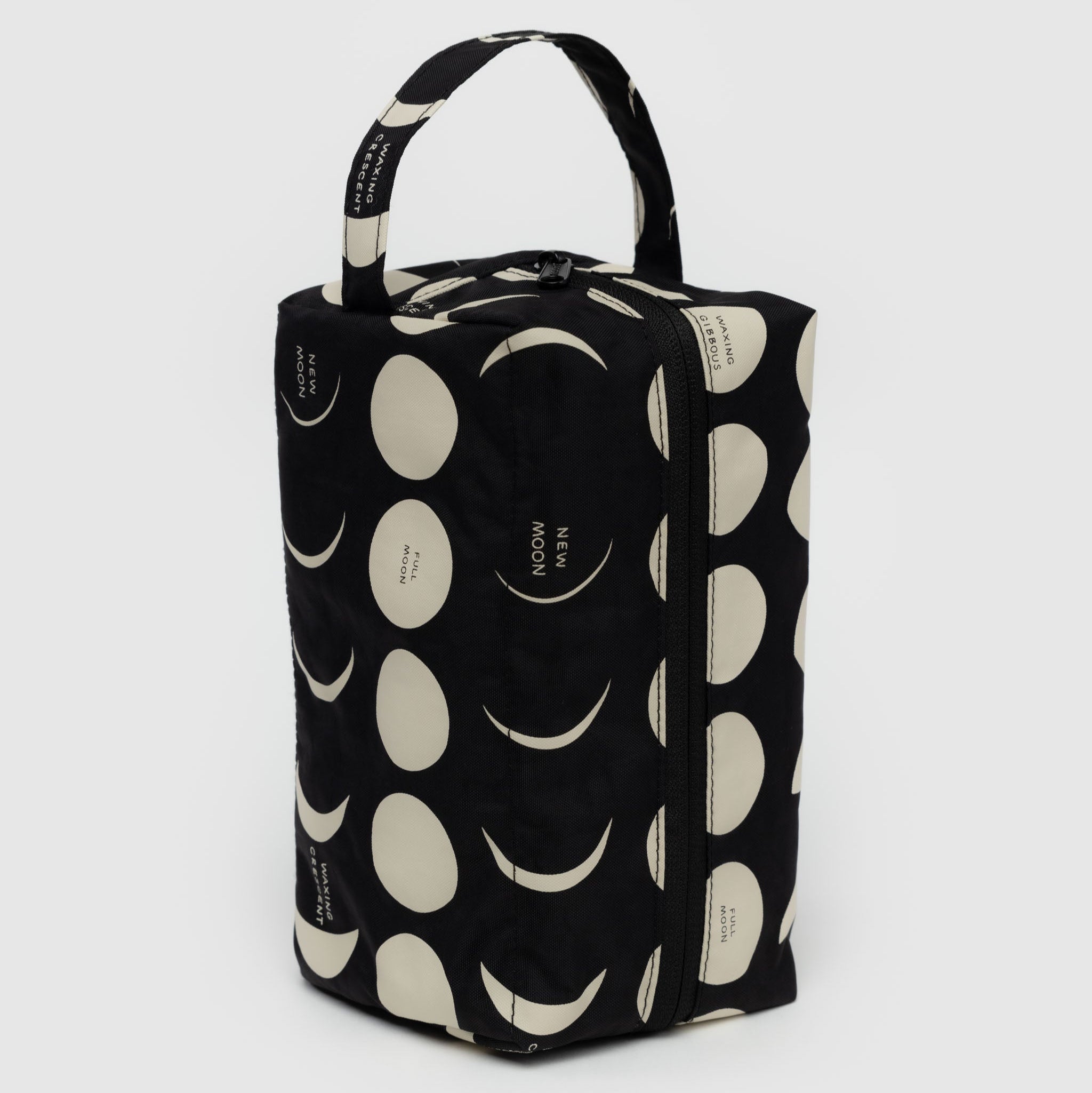 Dopp_Kit_Heavyweight_Moon_01.jpg