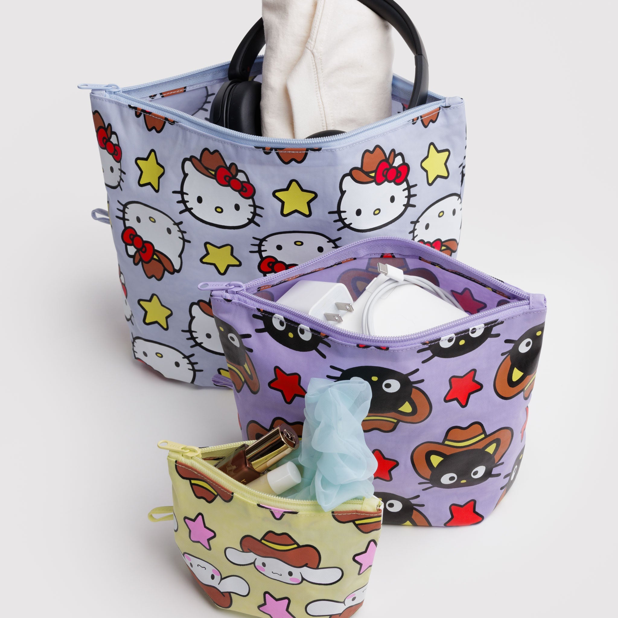 Go_Pouch_Set_Heavyweight_Hello_Kitty___Friends_Western_Set_02.jpg