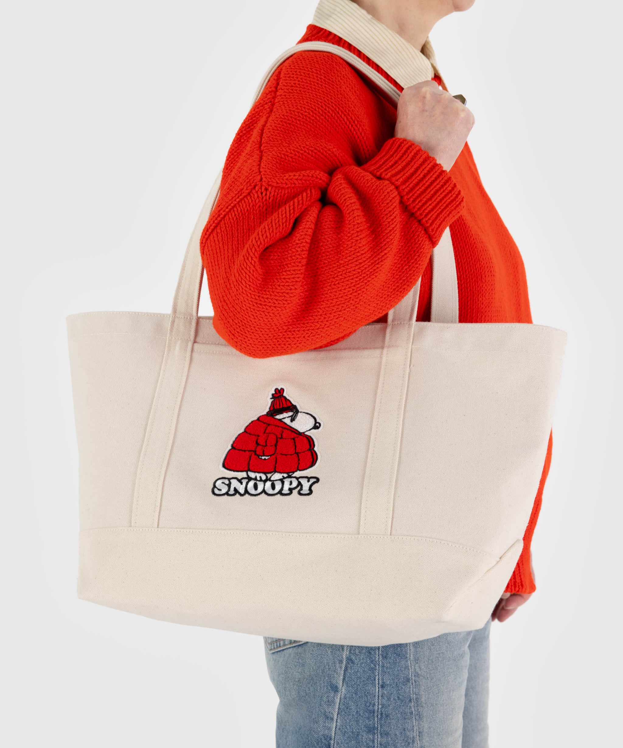 Medium_Heavyweight_Canvas_Tote_16oz_Canvas_Embroidered_Snoopy_03.jpg