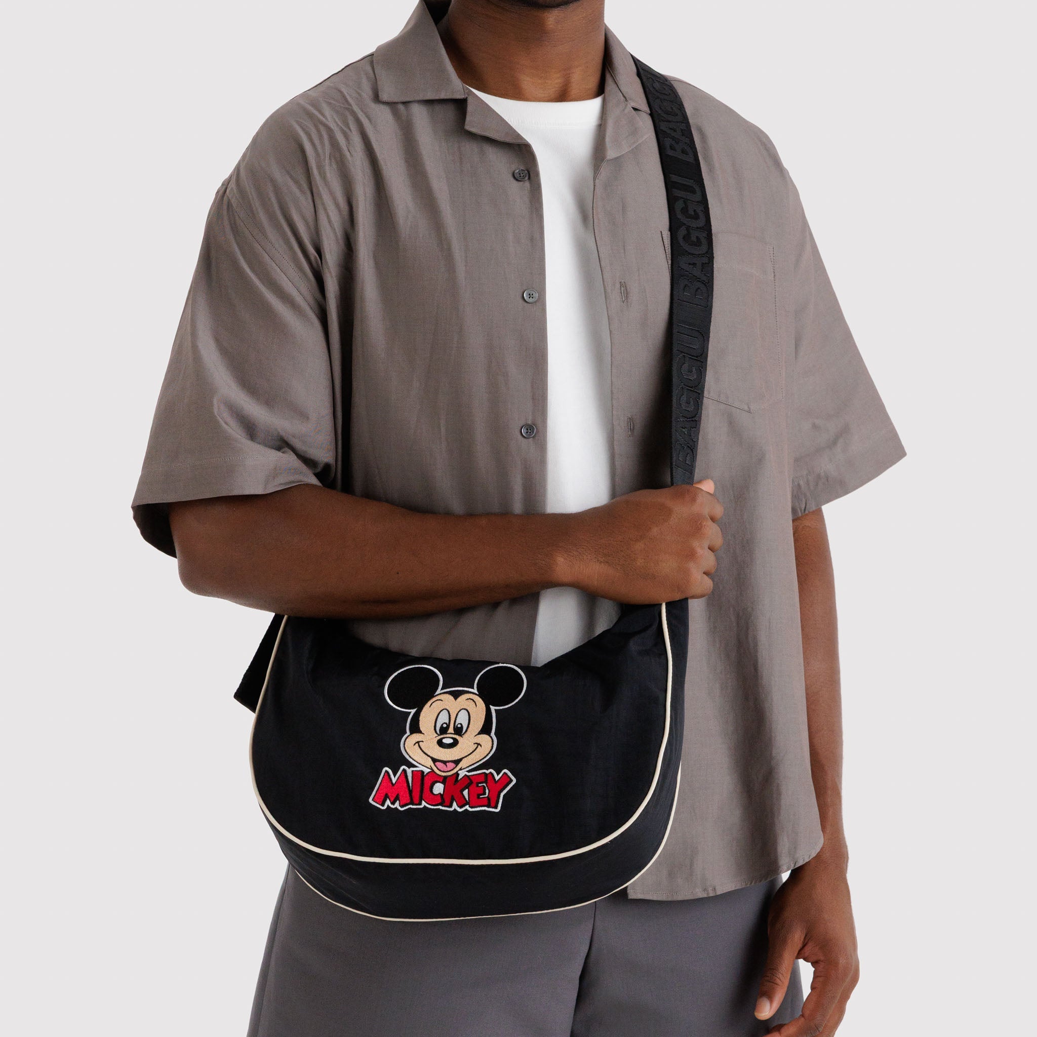 Medium_Nylon_Crescent_Bag_Heavyweight_Embroidered_Mickey_Mouse_Club_02.jpg