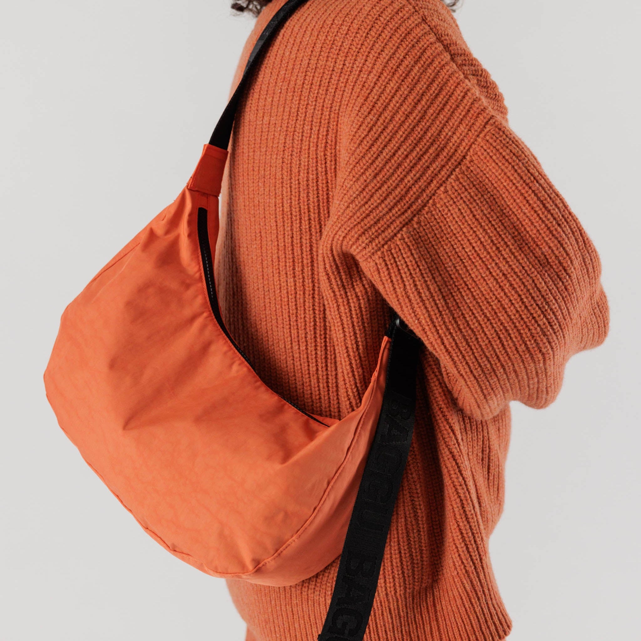 Medium_Nylon_Crescent_Bag_Heavyweight_Nasturtium_03.jpg