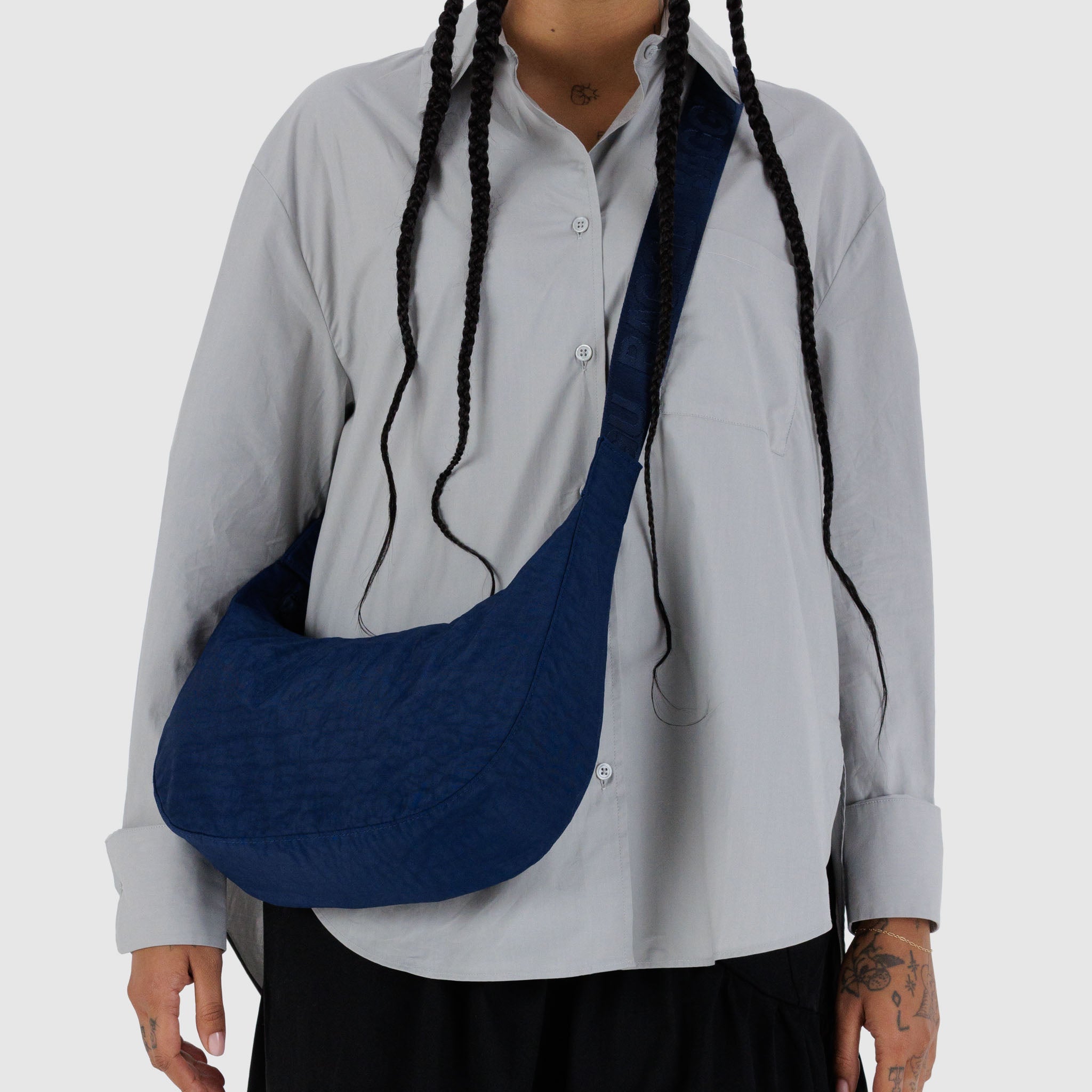 Medium_Nylon_Crescent_Bag_Heavyweight_Navy_02.jpg