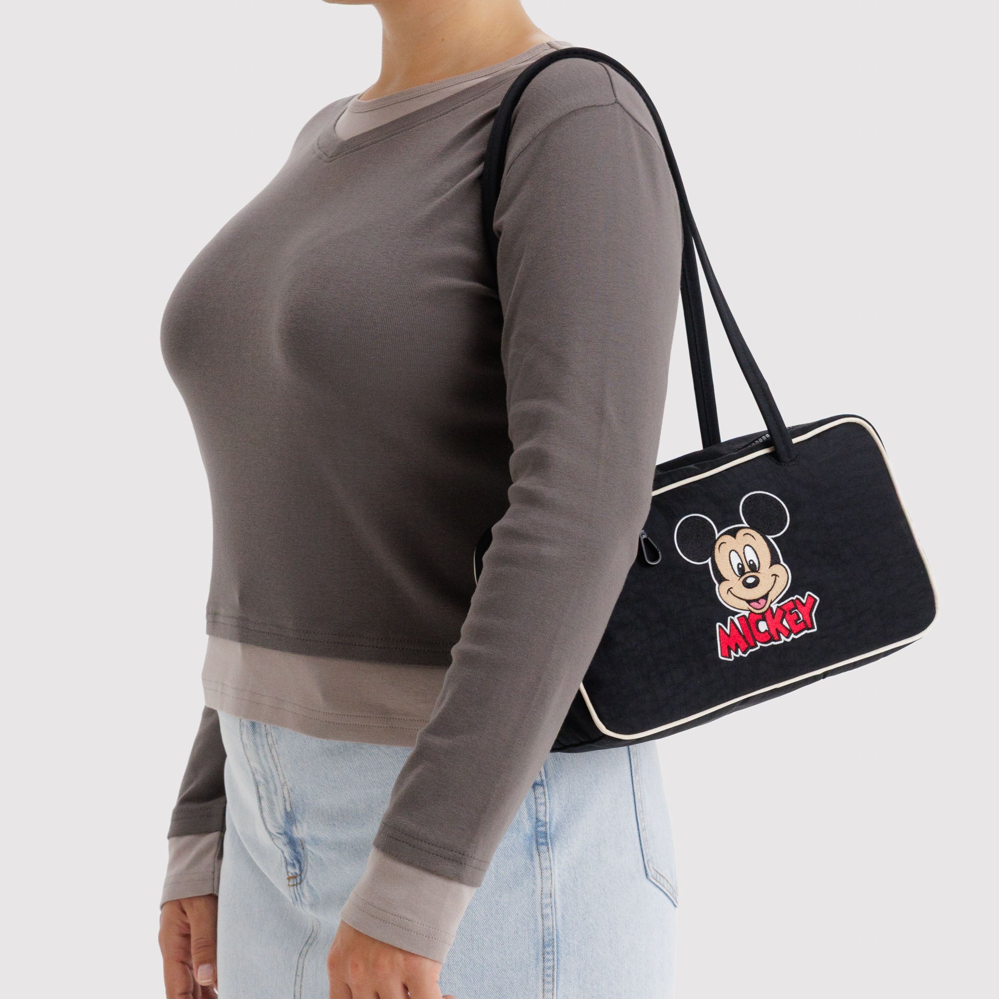 Nylon_Bowler_Bag_Heavyweight_Embroidered_Mickey_Mouse_Club_02.jpg