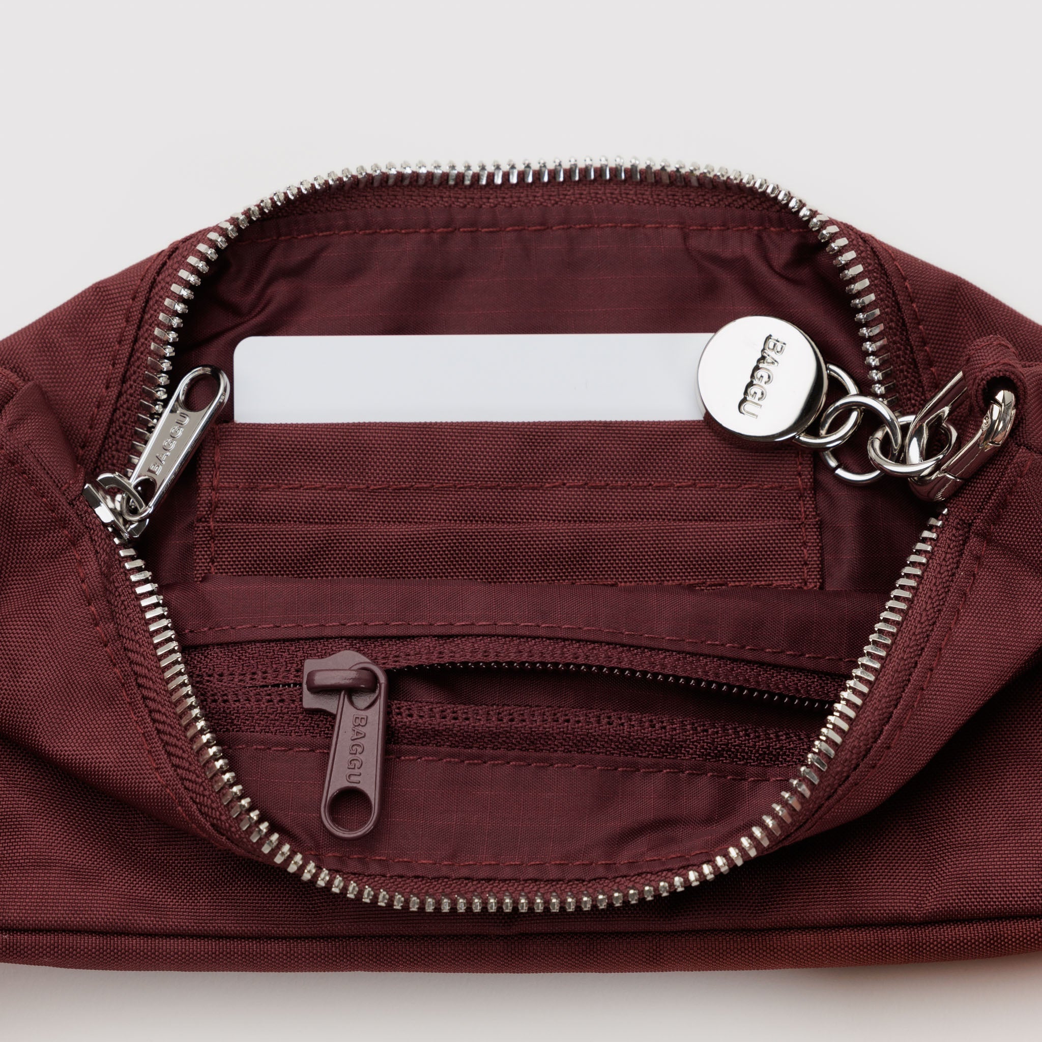BAGGU Nylon Pochette (Mahogany)
