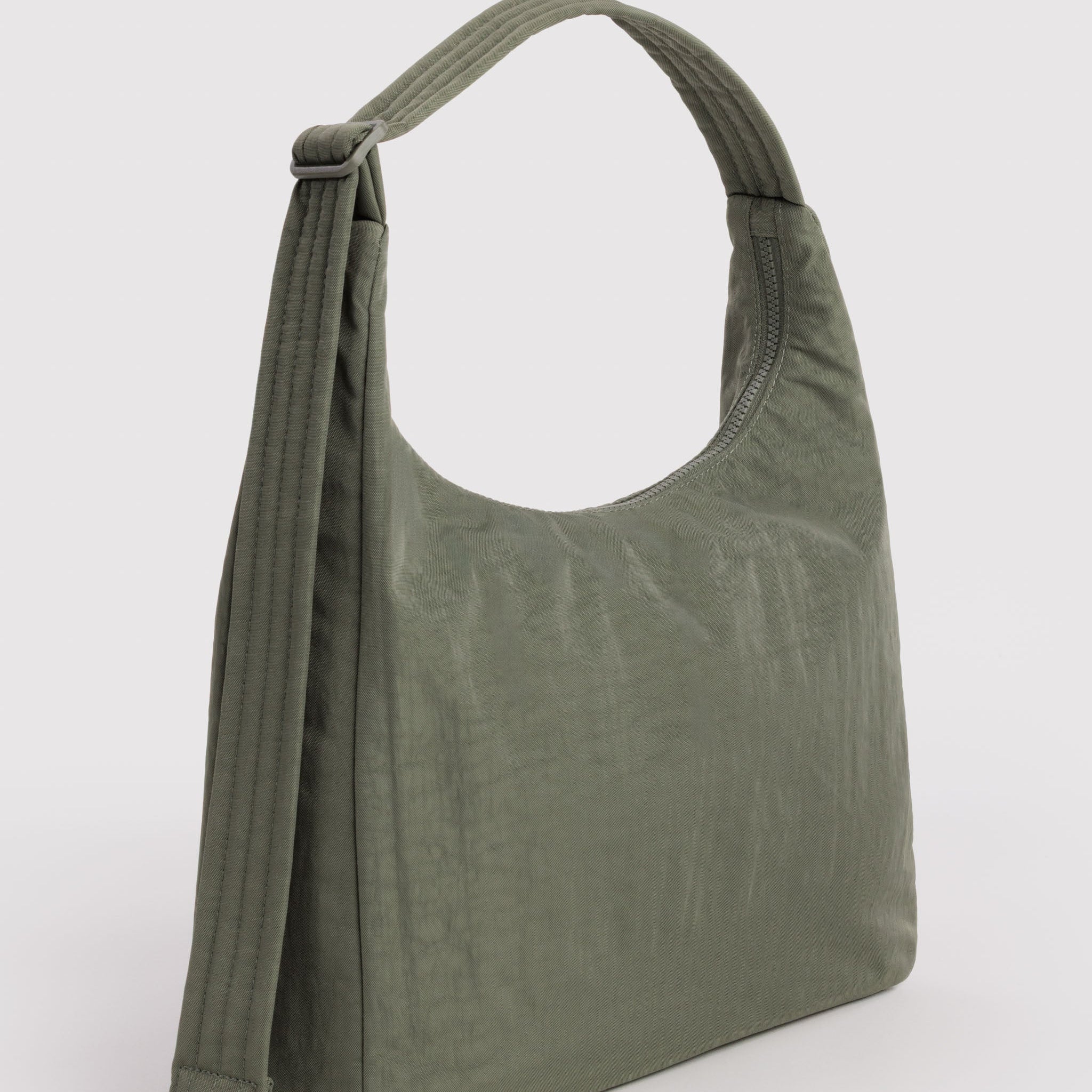 Nylon_Shoulder_Bag_Heavyweight_Caper_03.jpg