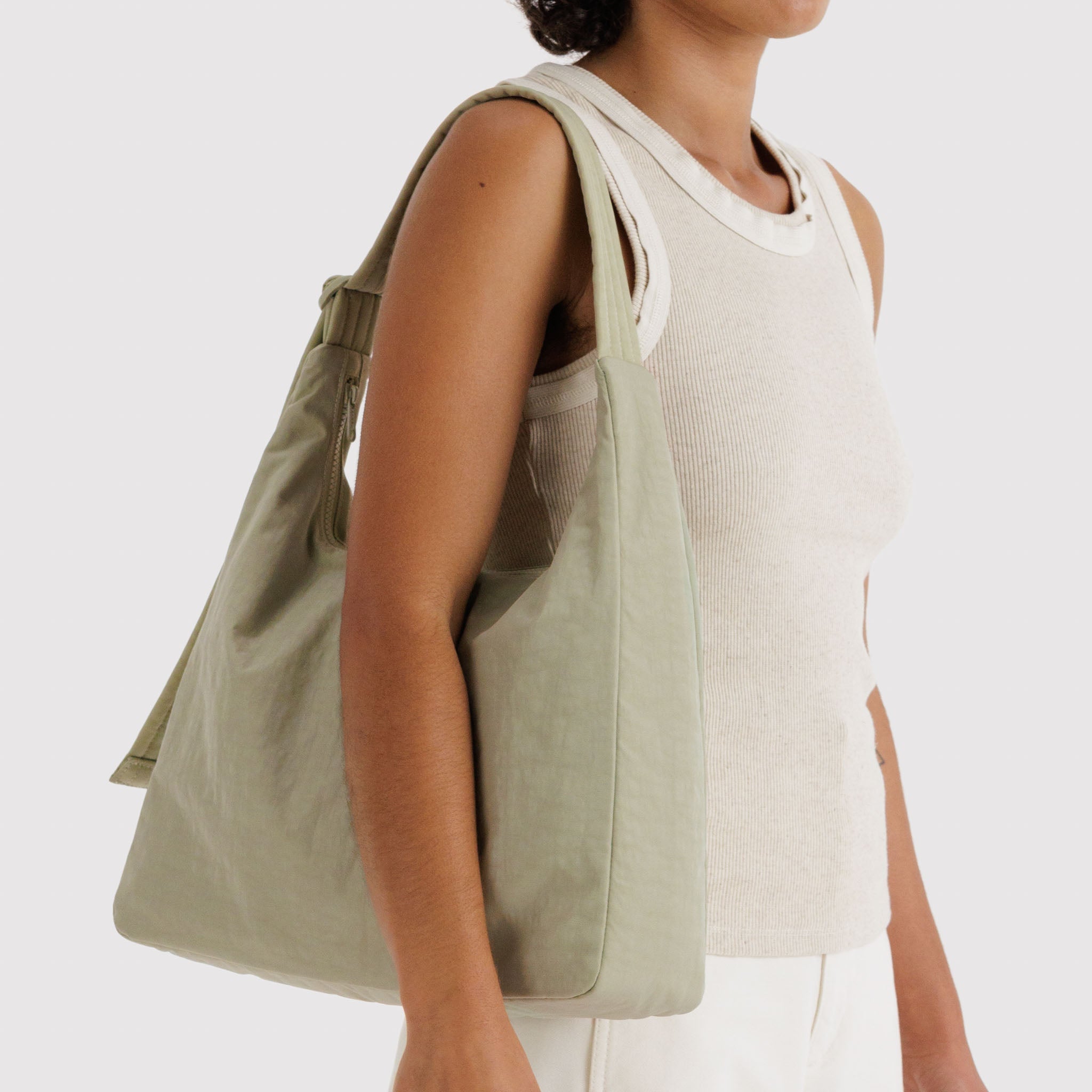 BAGGU Nylon Shoulder Bag (Celadon)