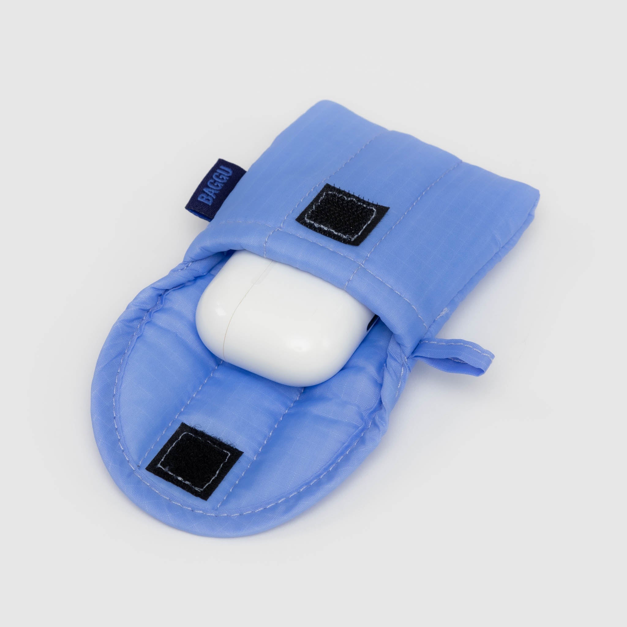 Puffy_Earbuds_Case_Ripstop_Cornflower_02.jpg