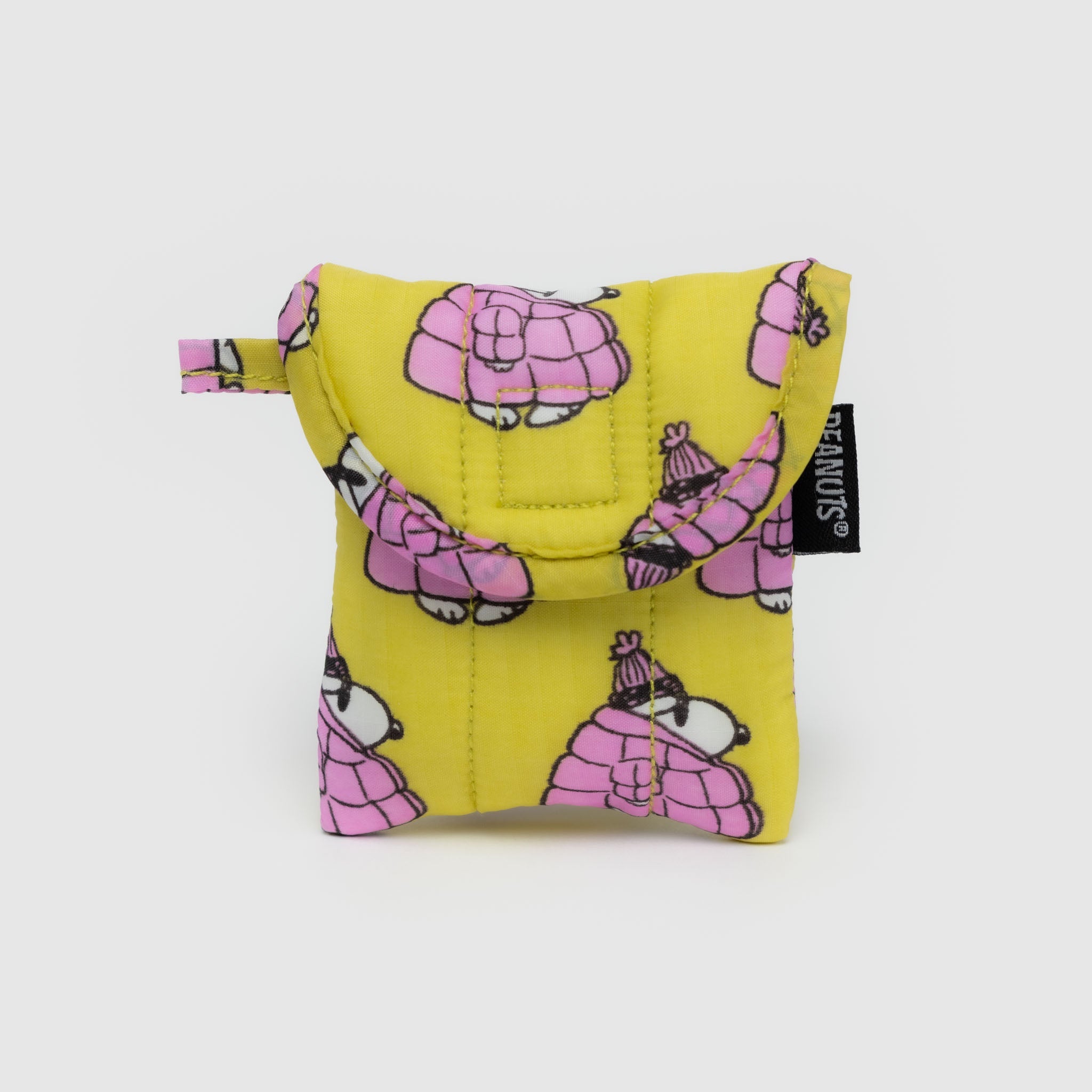 Puffy_Earbuds_Case_Ripstop_Puffer_Snoopy_Pink_01_1a832013-5220-4157-86ff-07812d7bad72.jpg