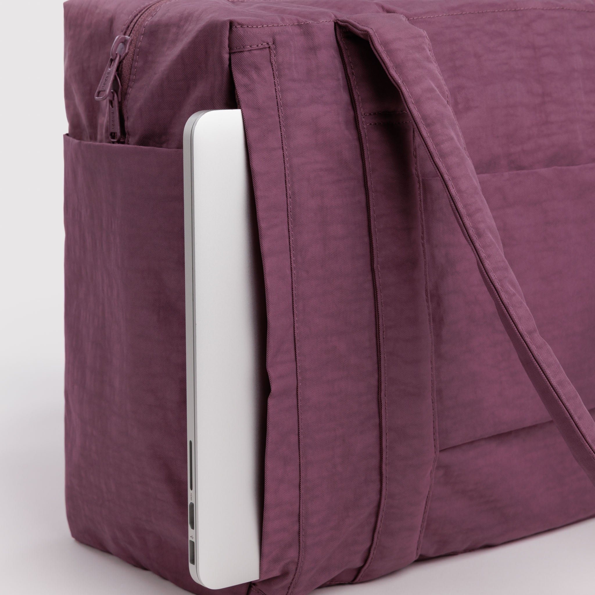 BAGGU Small Cloud Carry-On (Wild Plum)