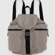 BAGGU กระเป๋าเป้สะพายข้างทรงสปอร์ต (Dove) 