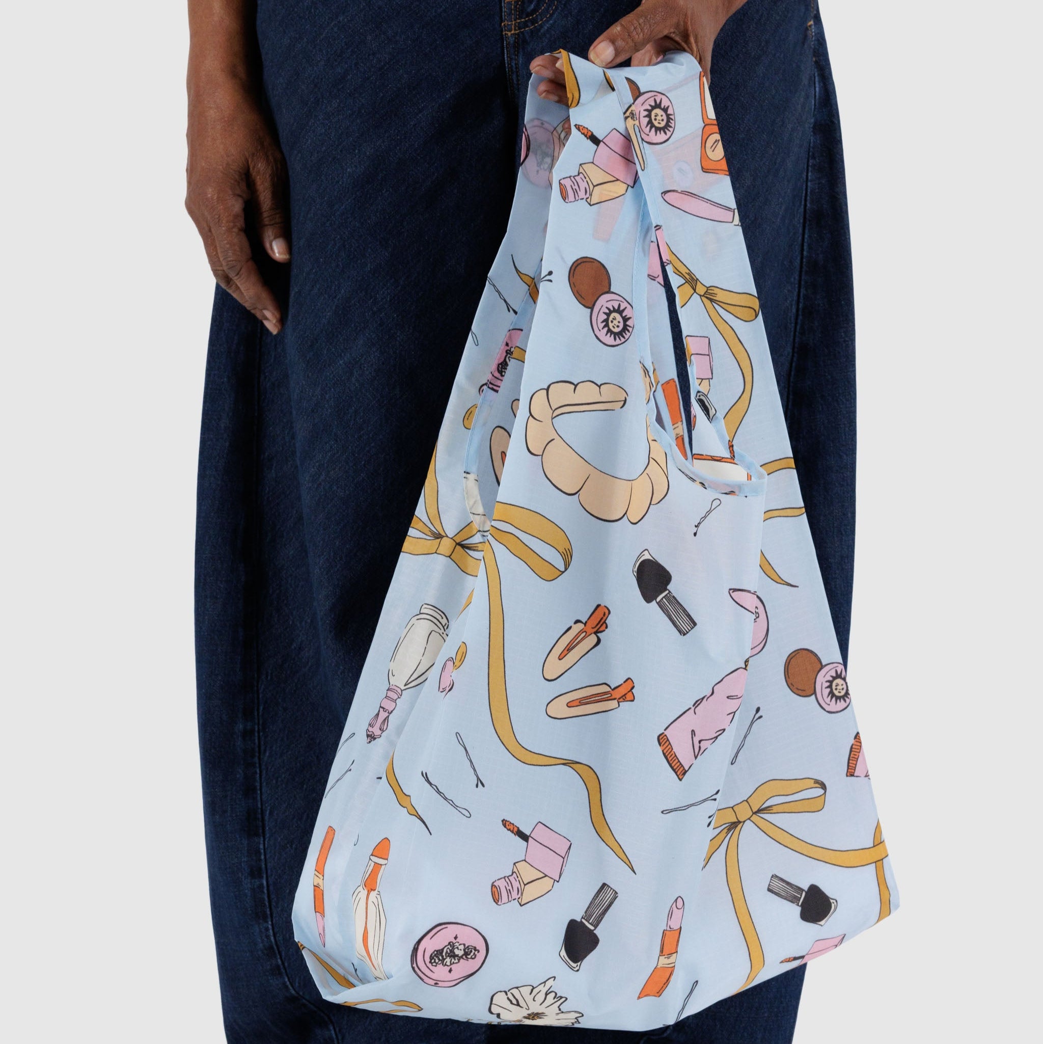 Standard_Baggu_Ripstop_Get_Ready_With_Me_03_aa95f9a7-393d-4304-853d-f4626c9df71b.jpg