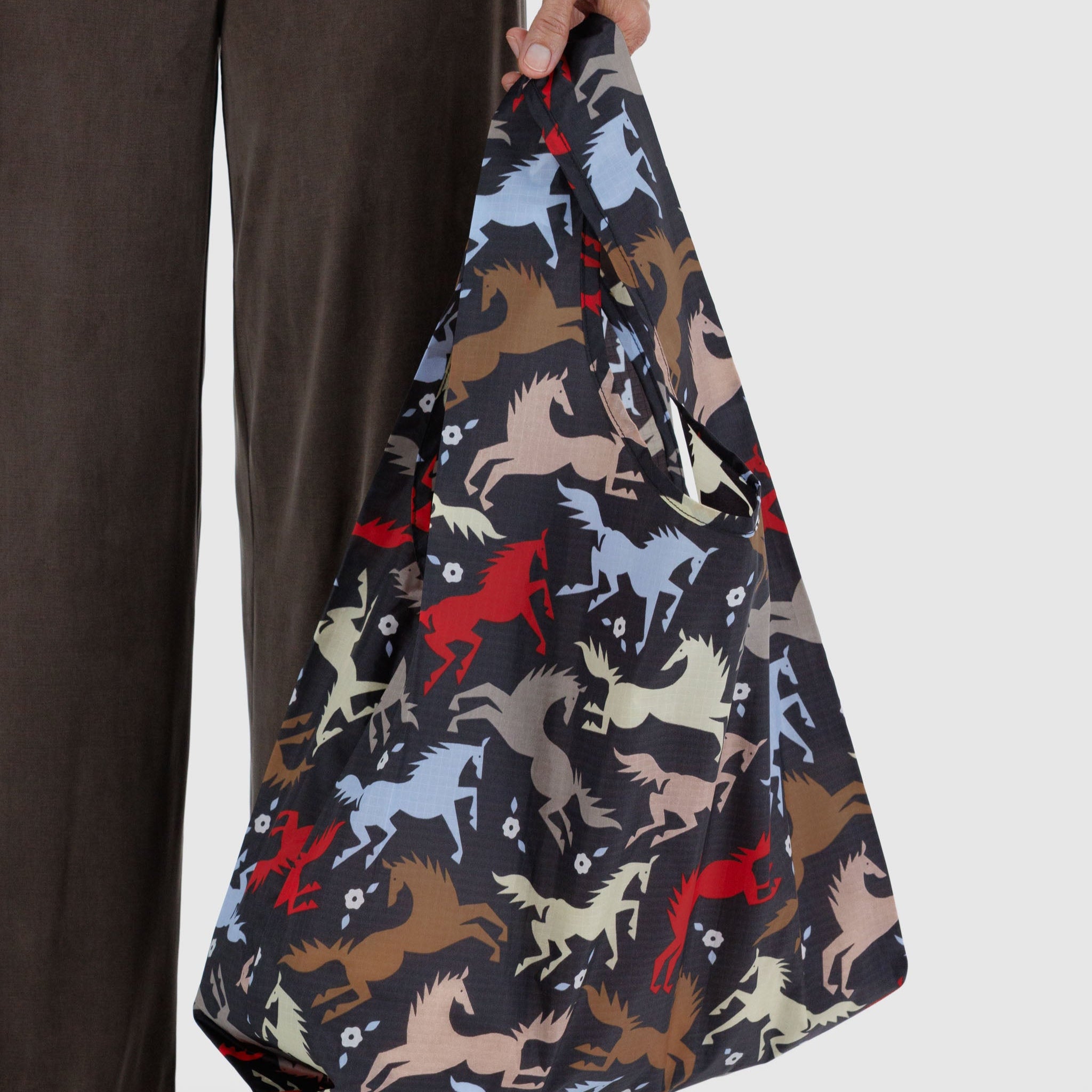 Standard_Baggu_Ripstop_Horse_Cut-Outs_02.jpg