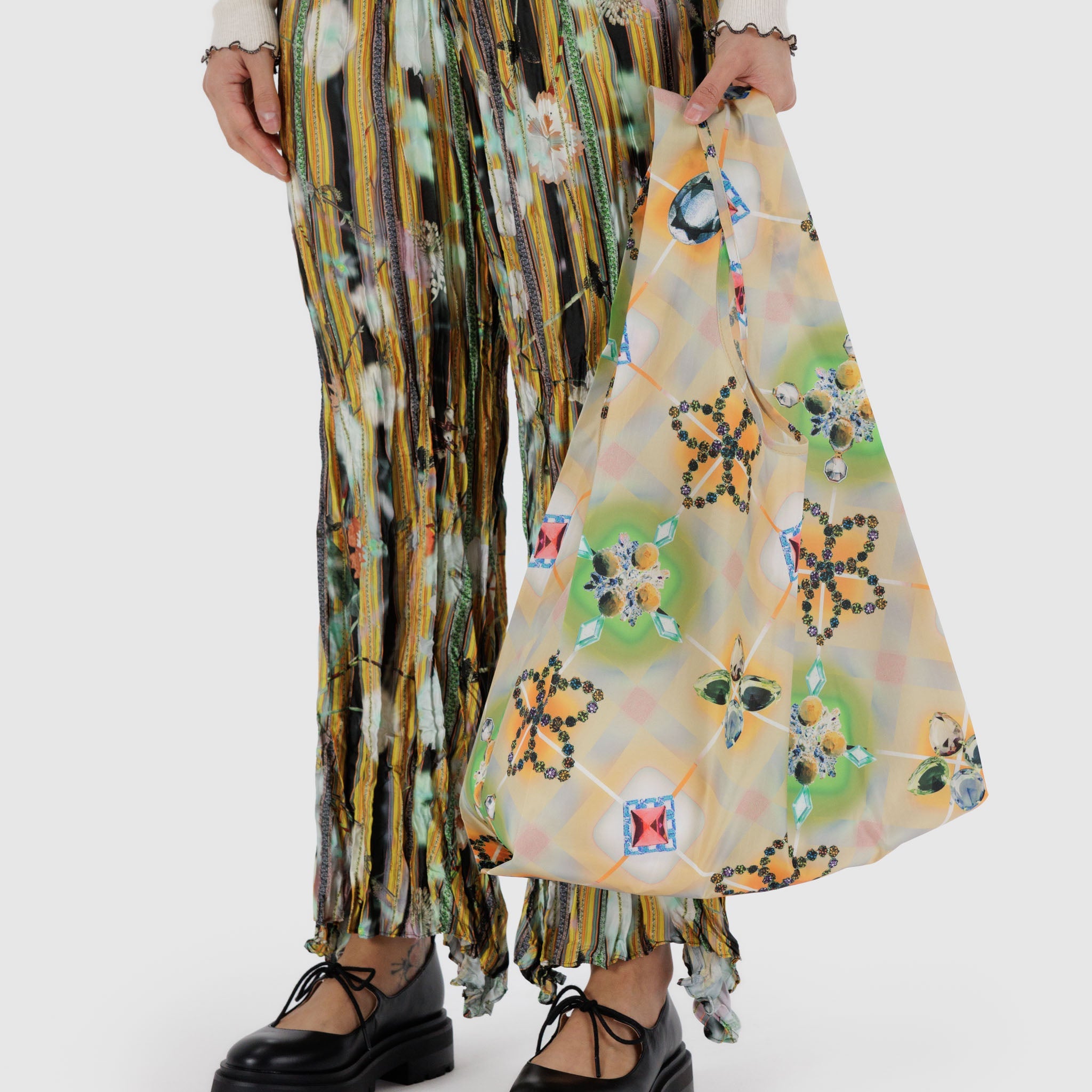 Standard_Baggu_Ripstop_Julia_Heuer_Raisa_03.jpg