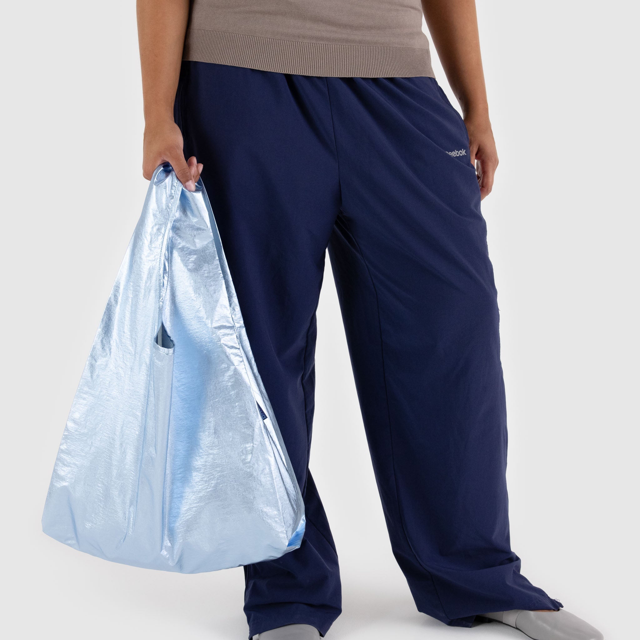 ถุงผ้า BAGGU มาตรฐาน (สีฟ้าเมทัลลิก)