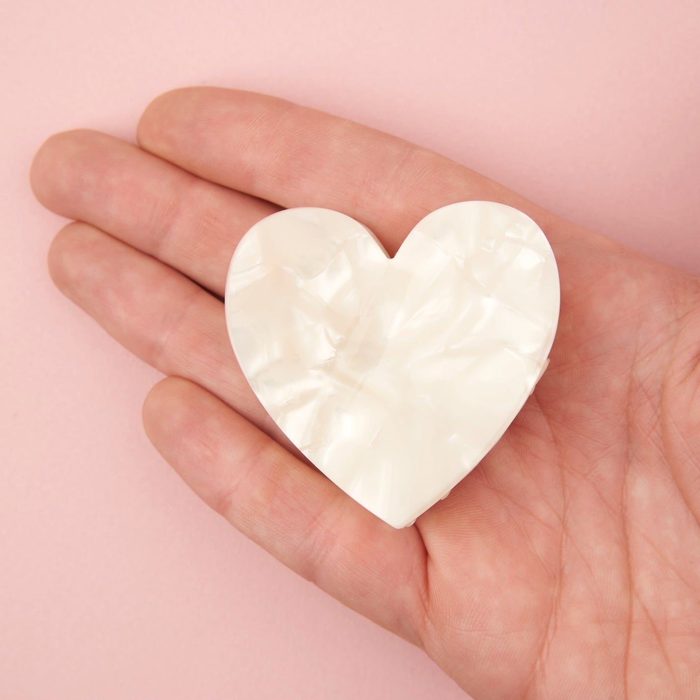 Coucou Suzette Hair Claw (White Heart)