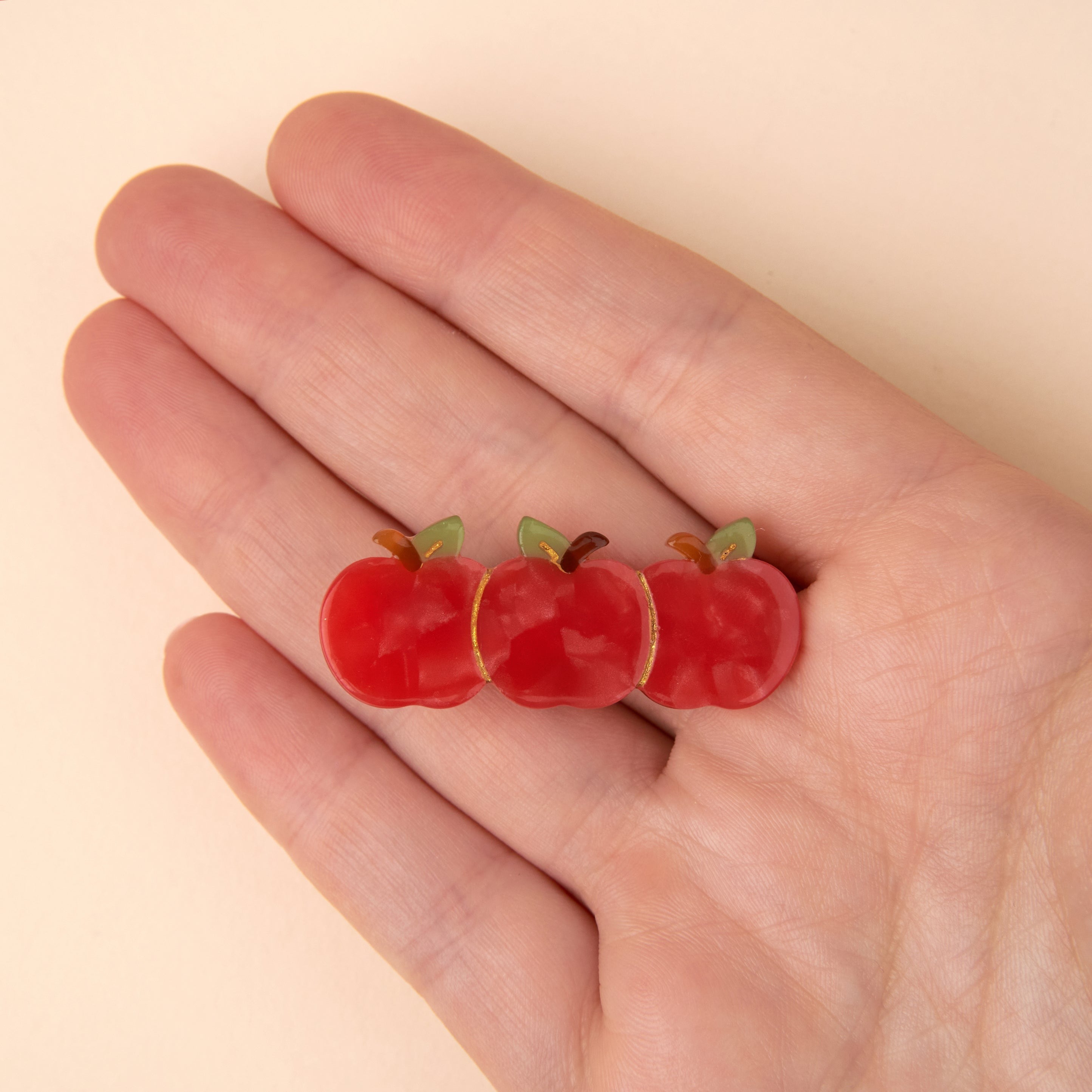 Coucou Suzette Hair Clip (Apple)