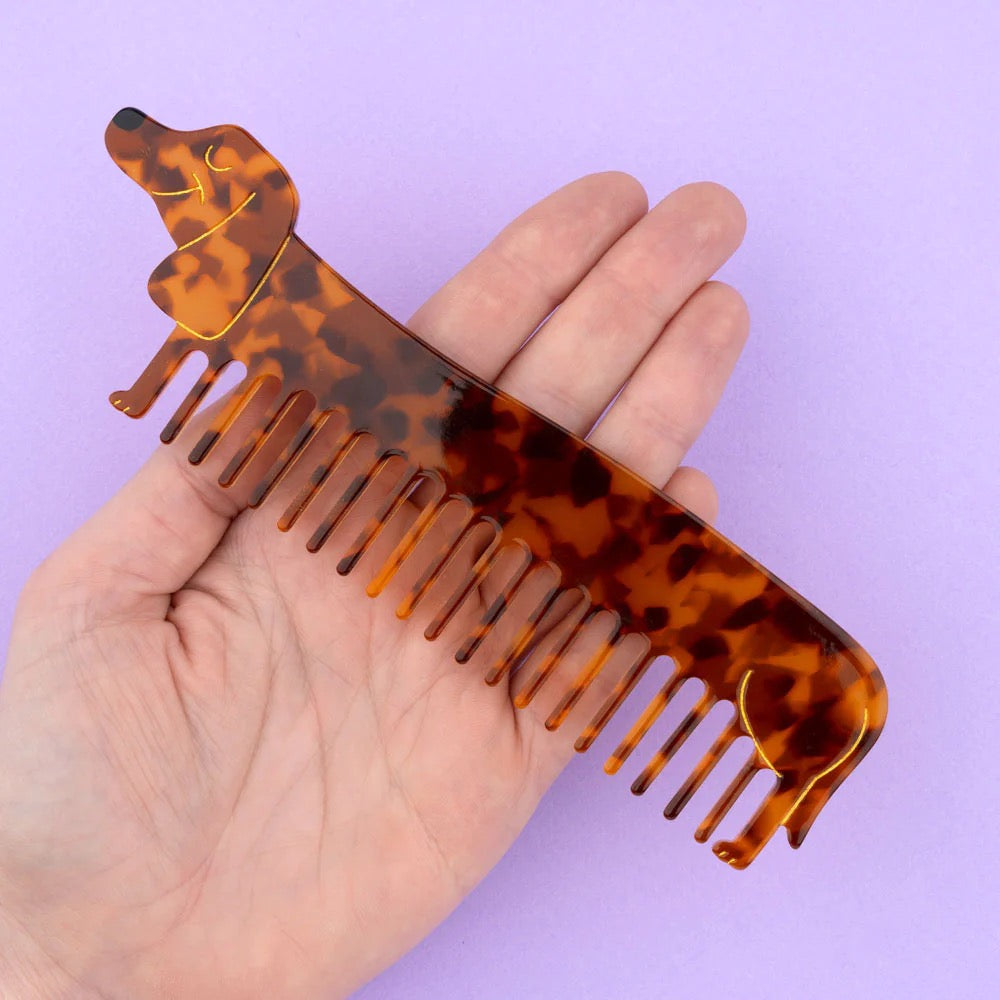 Coucou Suzette Comb (Dachshund)