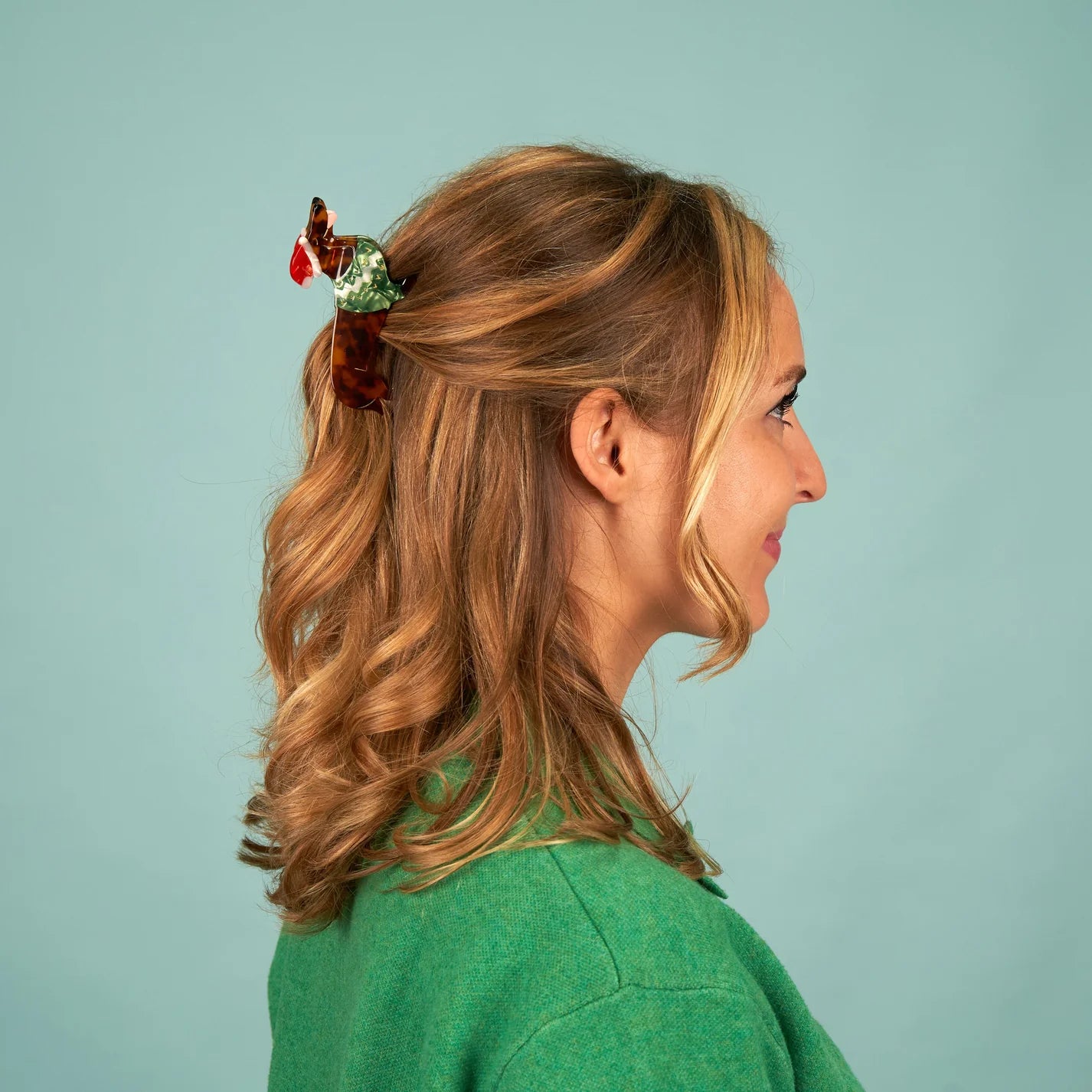 coucou-suzette-accessoire-accessory-cadeau-gift-tendance-mode-trendy-fashion-festin-festif-noel-christmas-holidays-pince-cheveux-hair-claw-teckel-dachshund-dog-chien-porte.webp