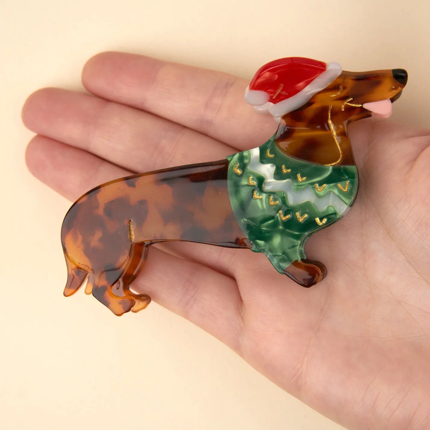 coucou-suzette-accessoire-accessory-cadeau-gift-tendance-mode-trendy-fashion-festin-festif-noel-christmas-holidays-pince-cheveux-hair-claw-teckel-dachshund-dog-chien1.webp