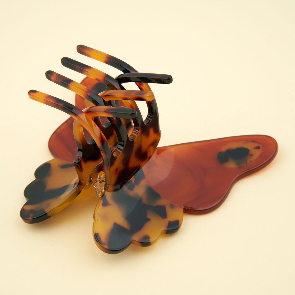coucou-suzette-accessoire-accessory-cadeau-gift-tendance-mode-trendy-fashion-merveilleuses-bestioles-wonderful-bugs-printemps-spring-pince-cheveux-hairclaw-papillon-butterfly-marron-b_a3c583f6-b4a5-4eaa-b5fa-66d0cc6de767.jpg