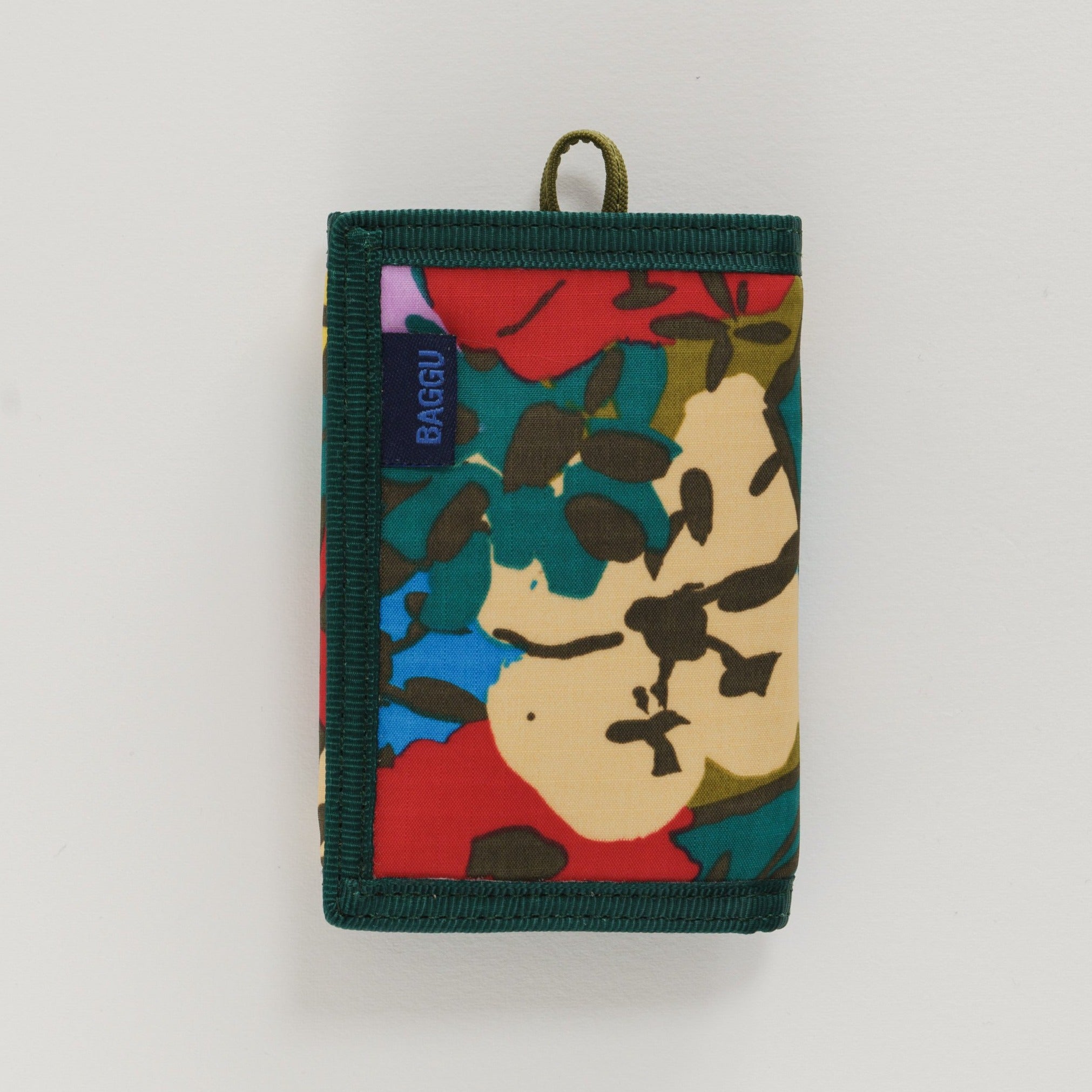 Nylon_Wallet_Heavyweight_Scarf_Floral_01.jpg
