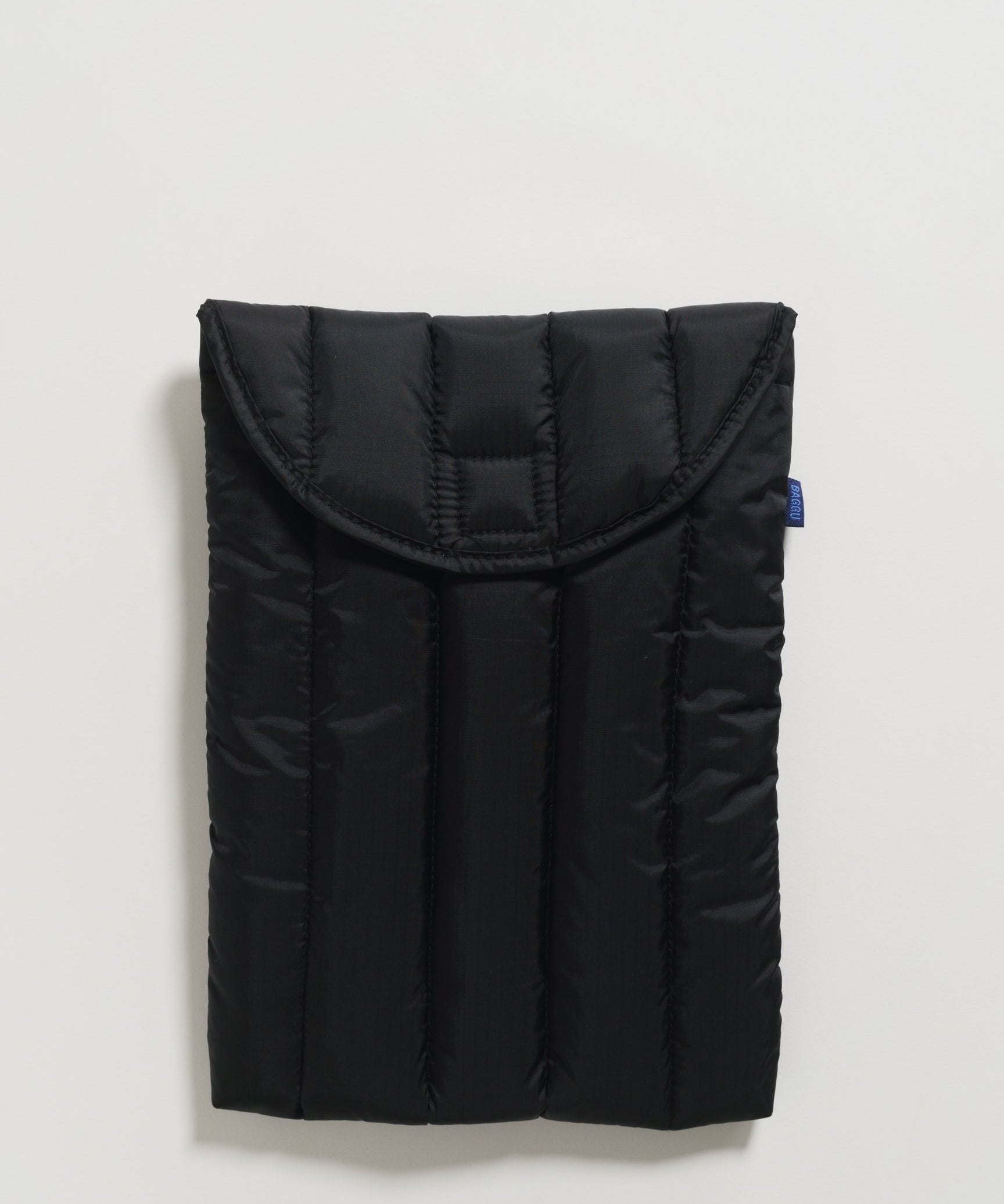 กระเป๋าผ้า Baggu สำหรับใส่ Laptop