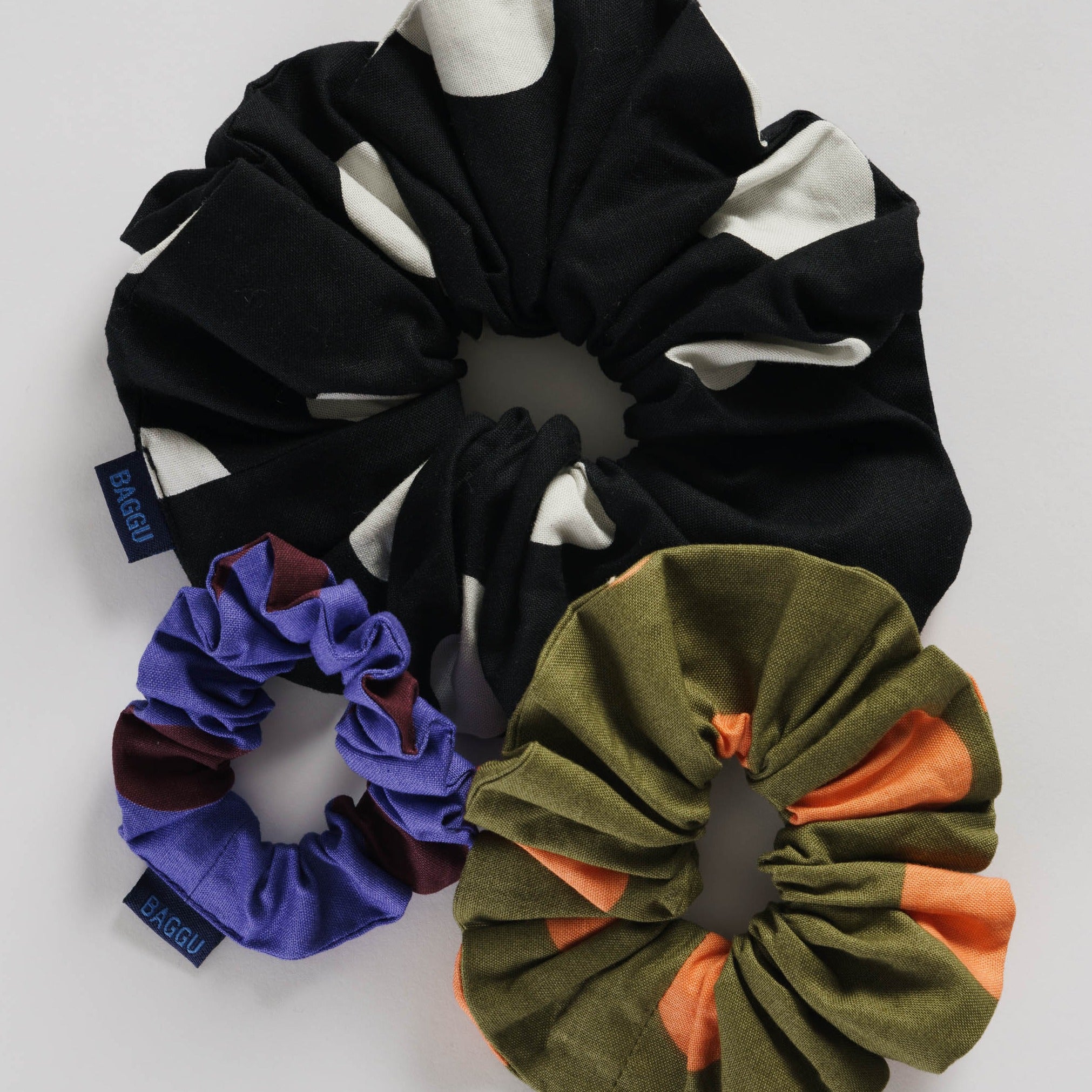 Scrunchie_Set_5oz_Cotton_Floating_Dots_Set_03.jpg