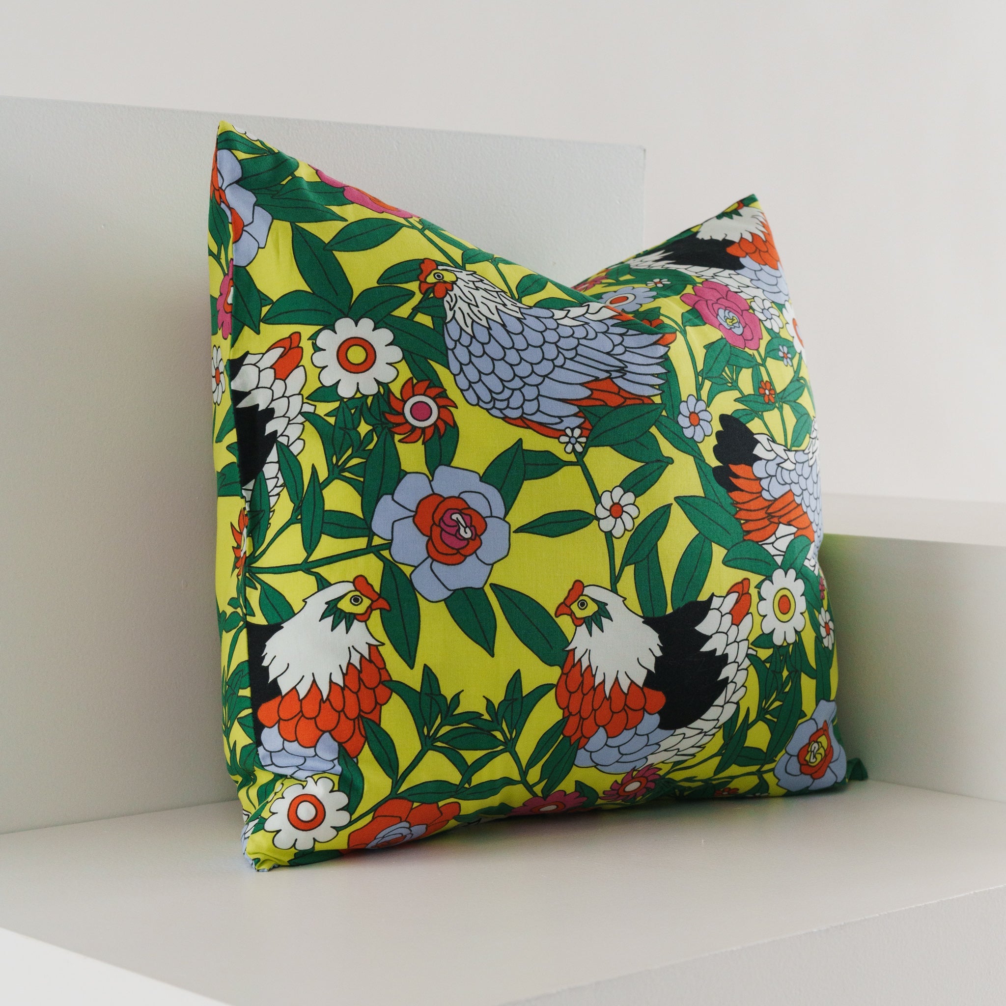 Throw_Pillowcase_5oz_Cotton_Rose_Hen_01.jpg